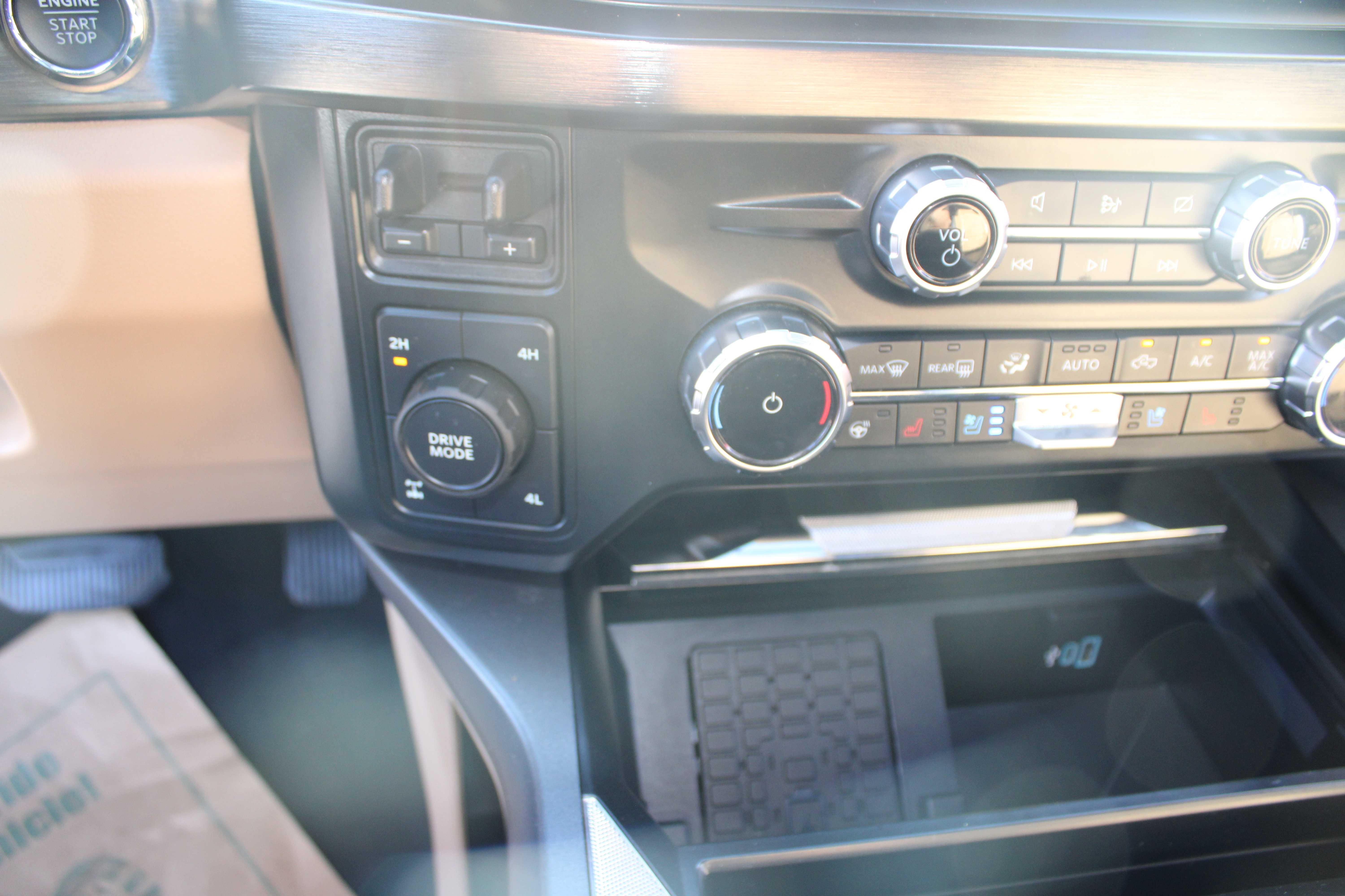 BLACK, 2023 FORD F250 SUPER DUTY CREW CAB Thumnail Image 21