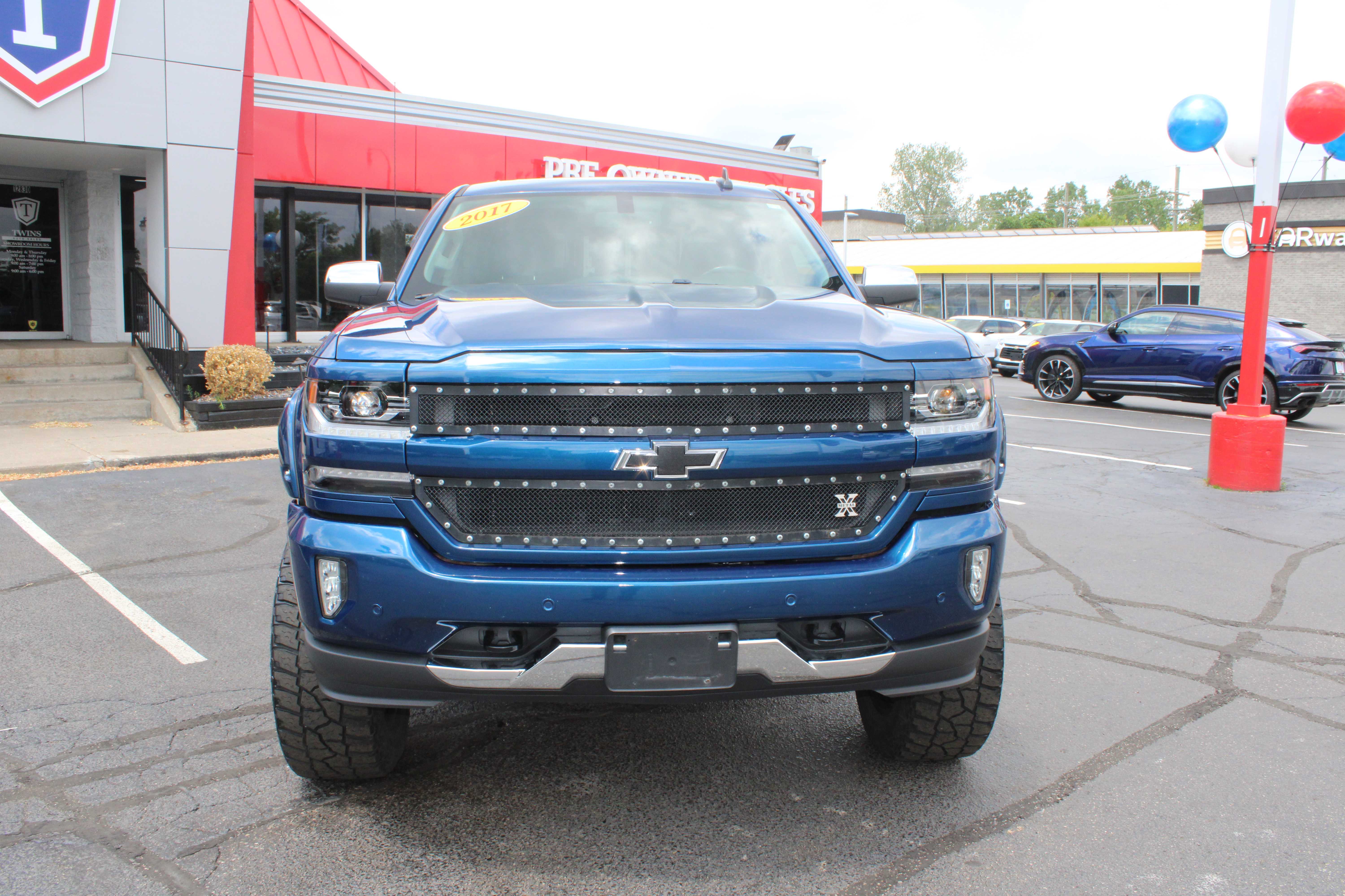 BLUE, 2017 CHEVROLET SILVERADO 1500 CREW CAB Thumnail Image 3