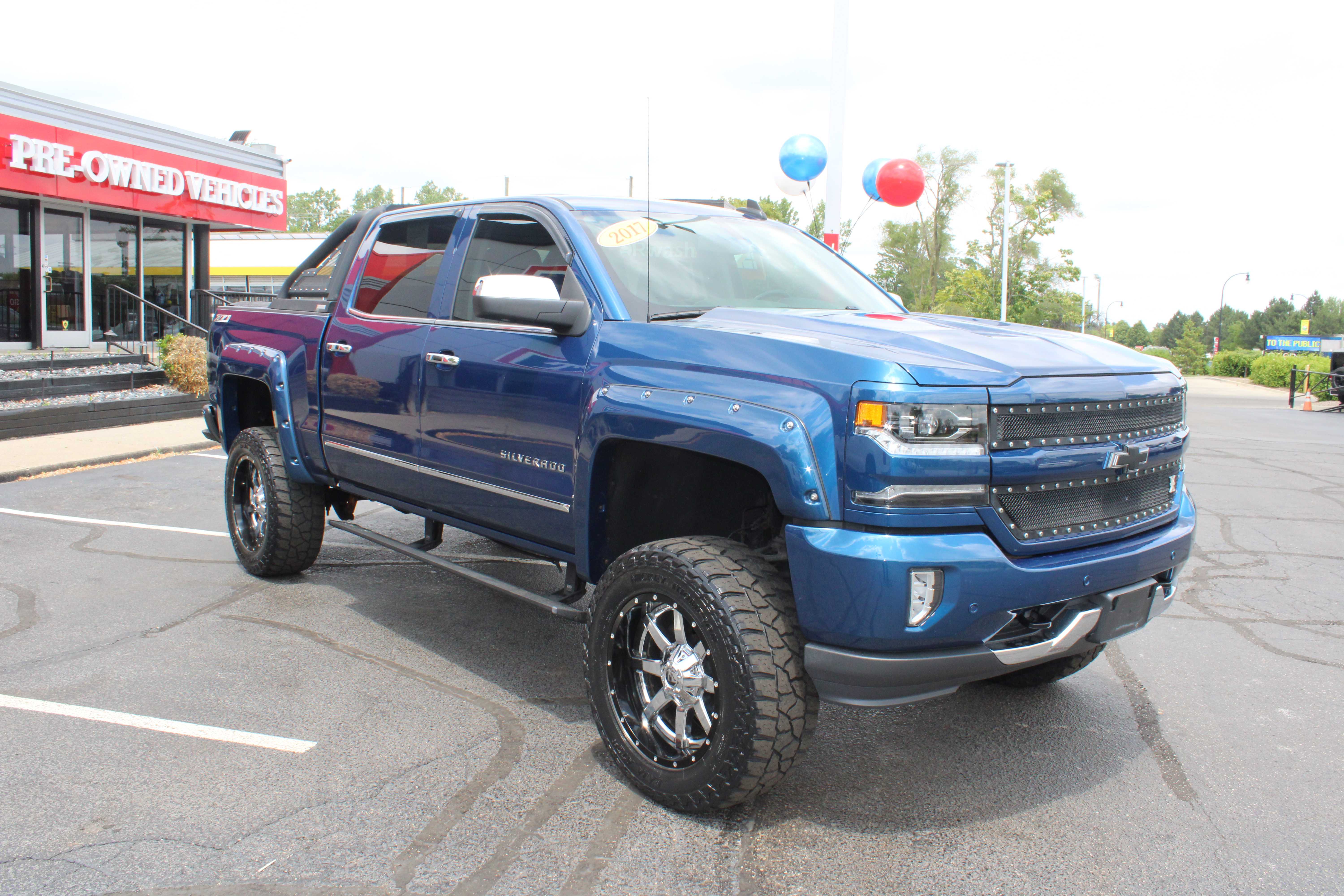 BLUE, 2017 CHEVROLET SILVERADO 1500 CREW CAB Thumnail Image 4
