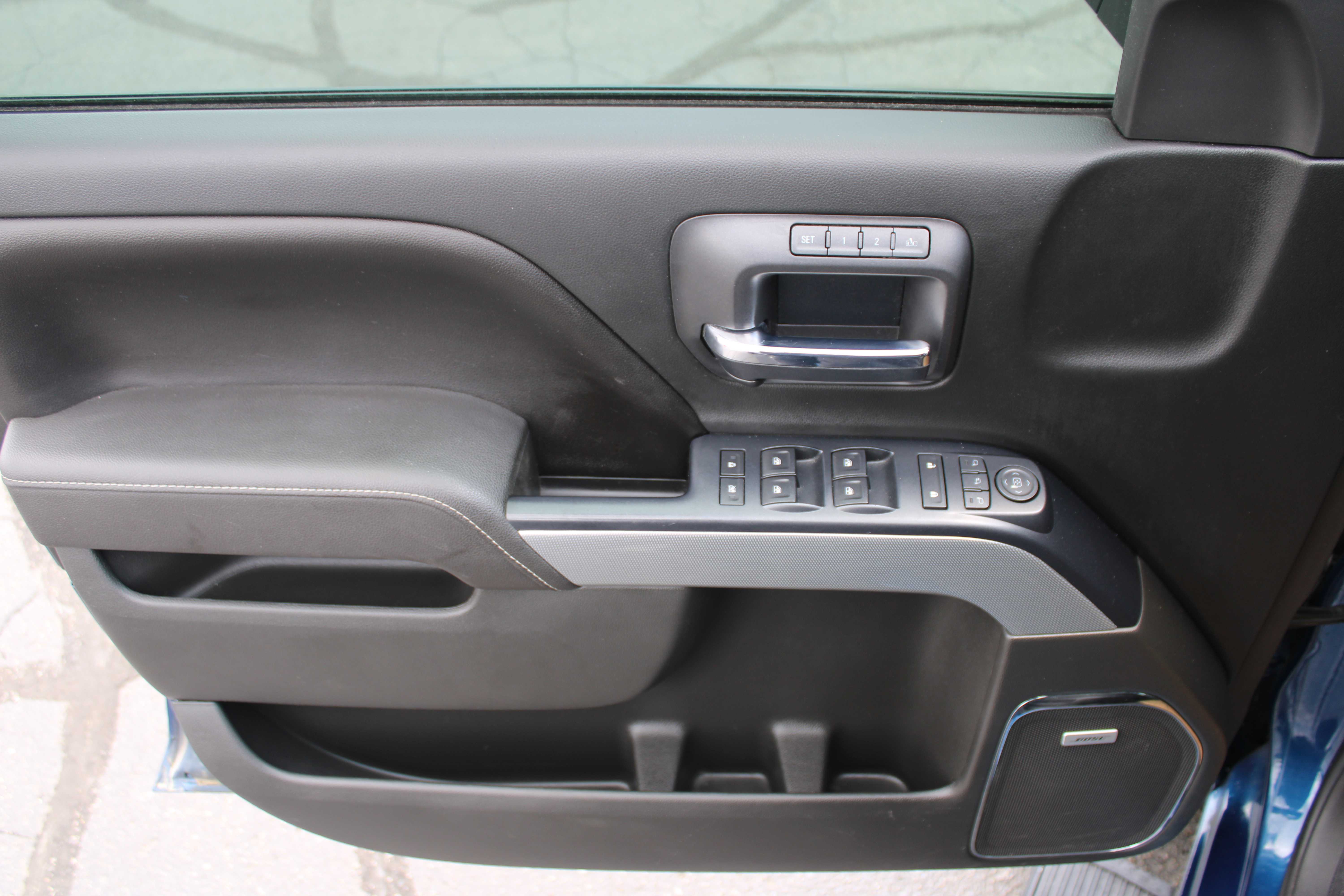 BLUE, 2017 CHEVROLET SILVERADO 1500 CREW CAB Thumnail Image 9