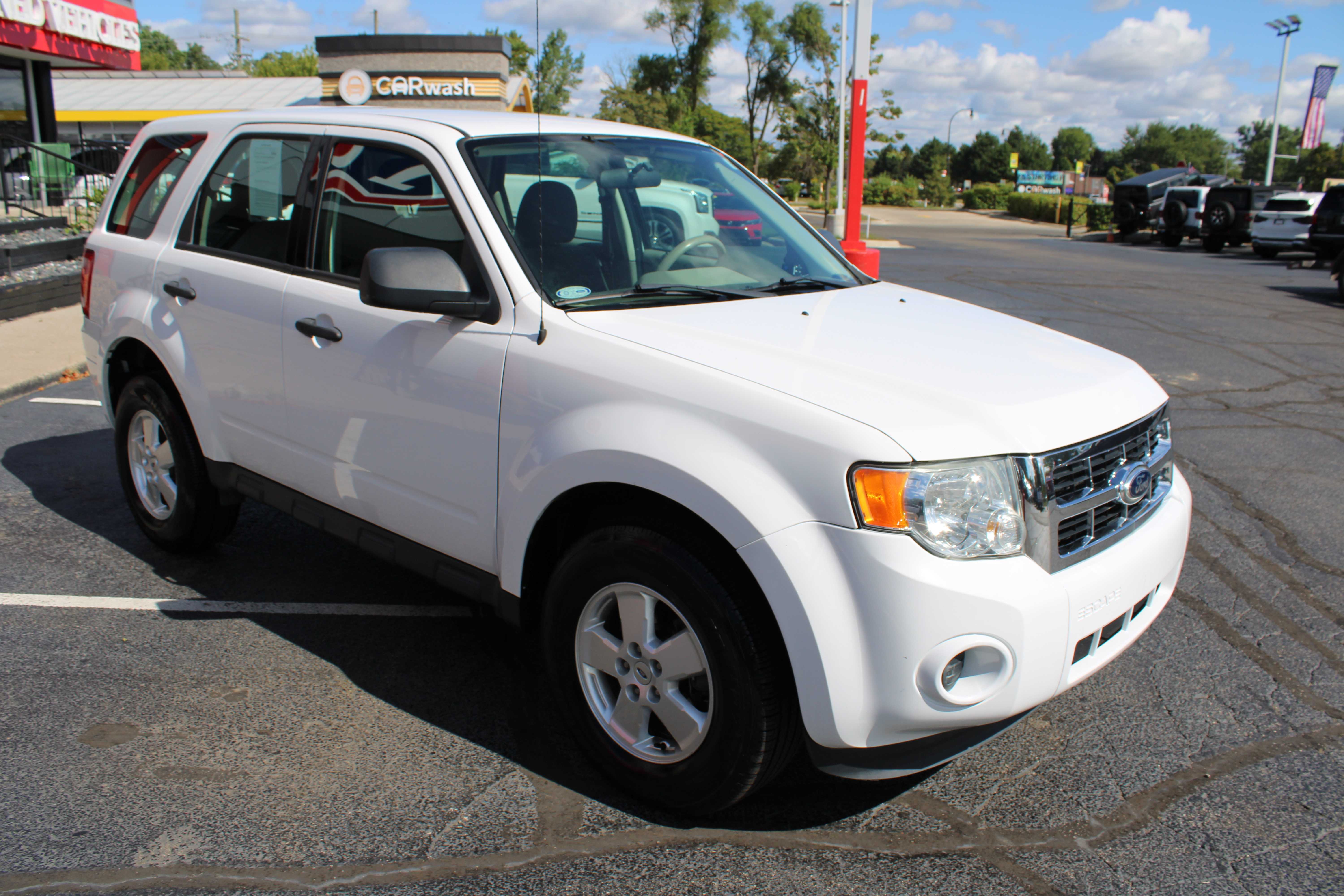 WHITE, 2012 FORD ESCAPE Thumnail Image 4