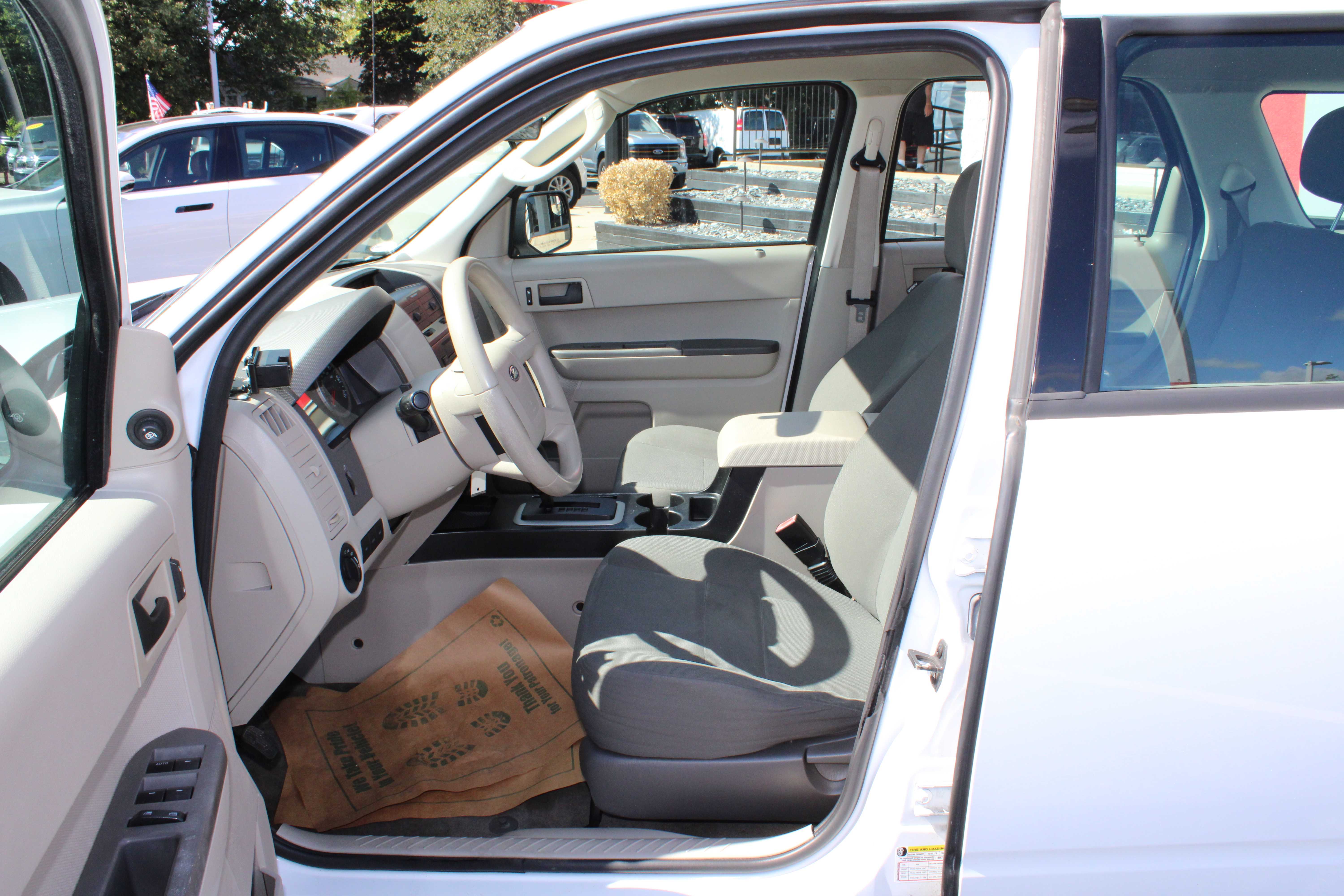 WHITE, 2012 FORD ESCAPE Thumnail Image 10