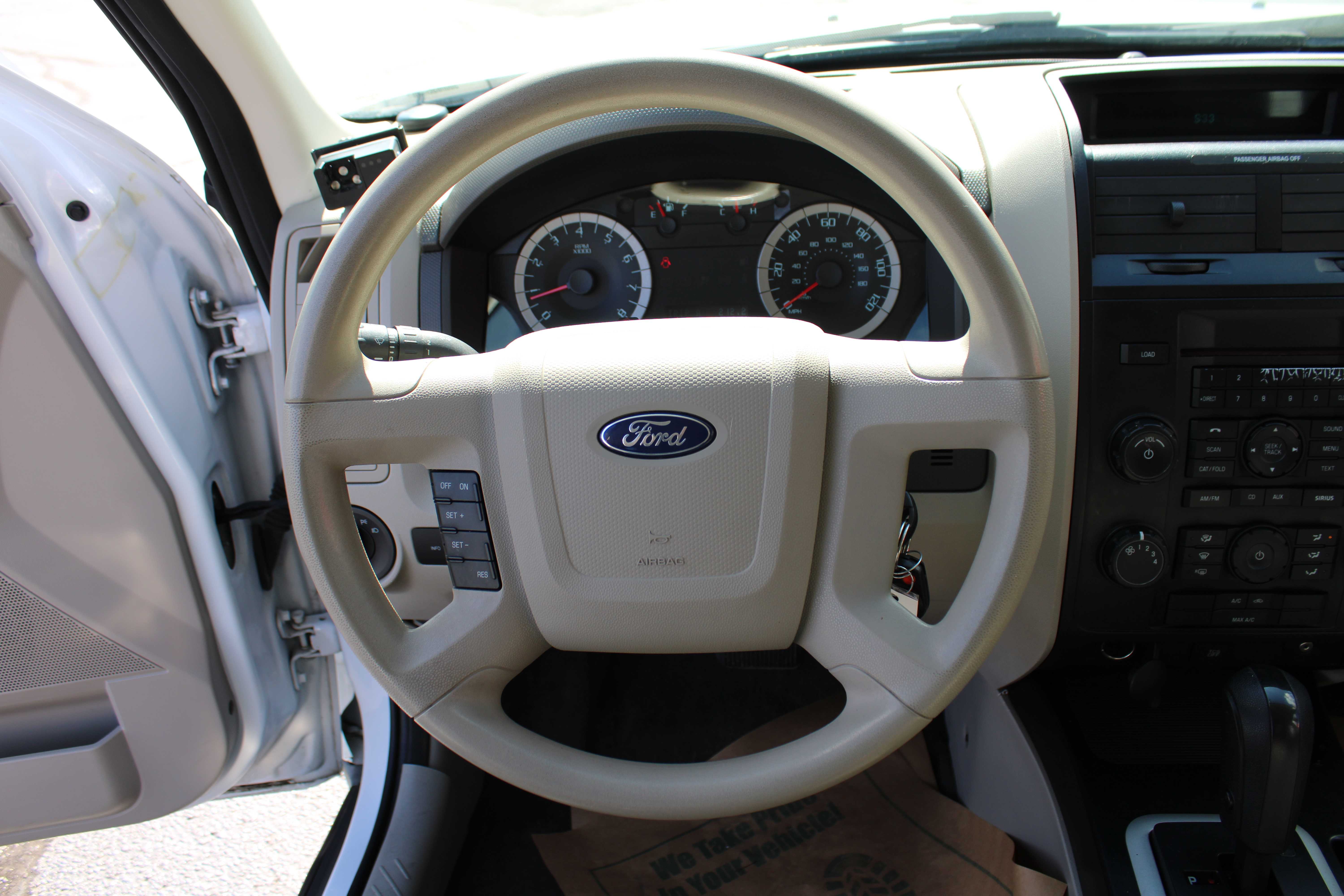 WHITE, 2012 FORD ESCAPE Thumnail Image 11