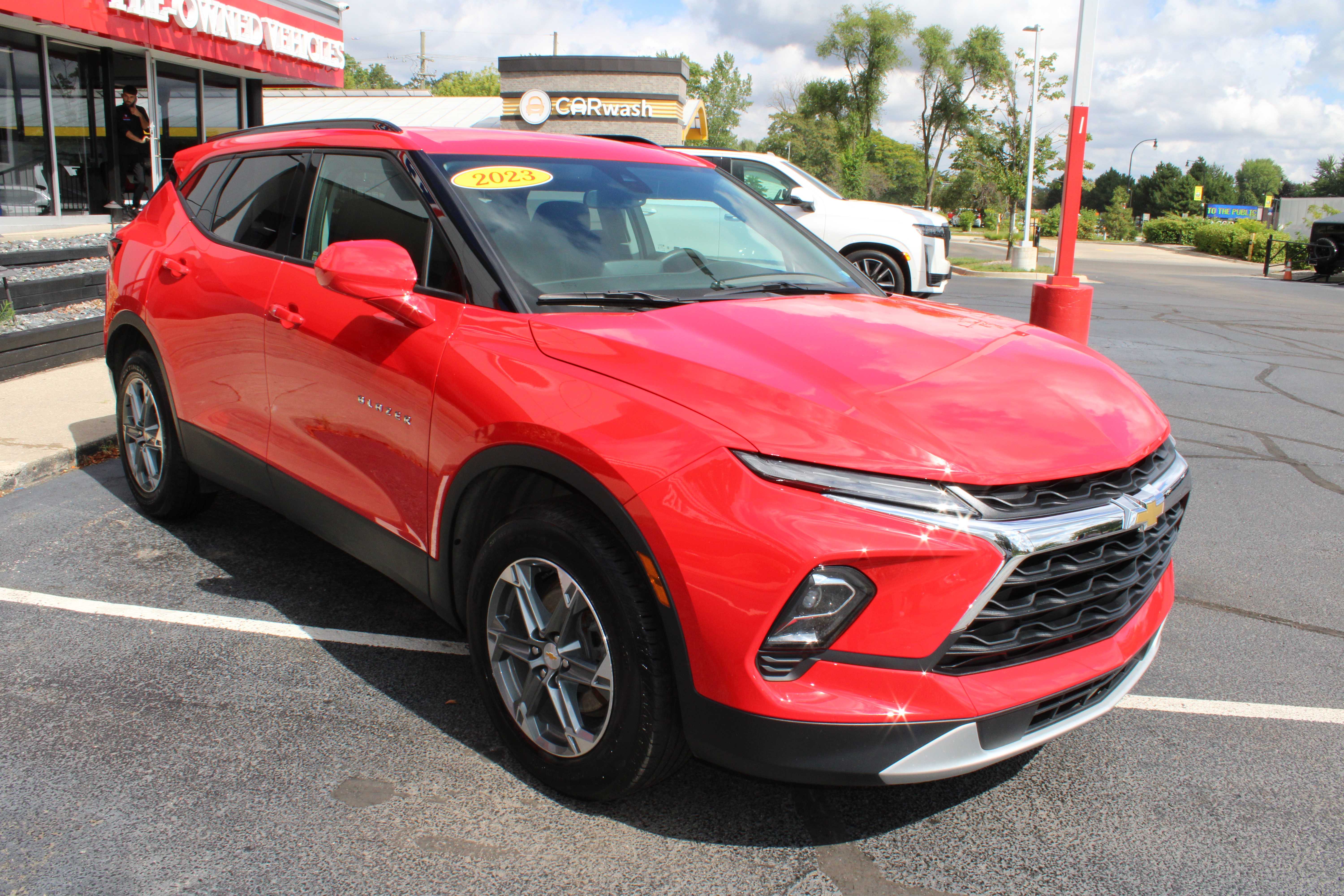 RED, 2023 CHEVROLET BLAZER Thumnail Image 4