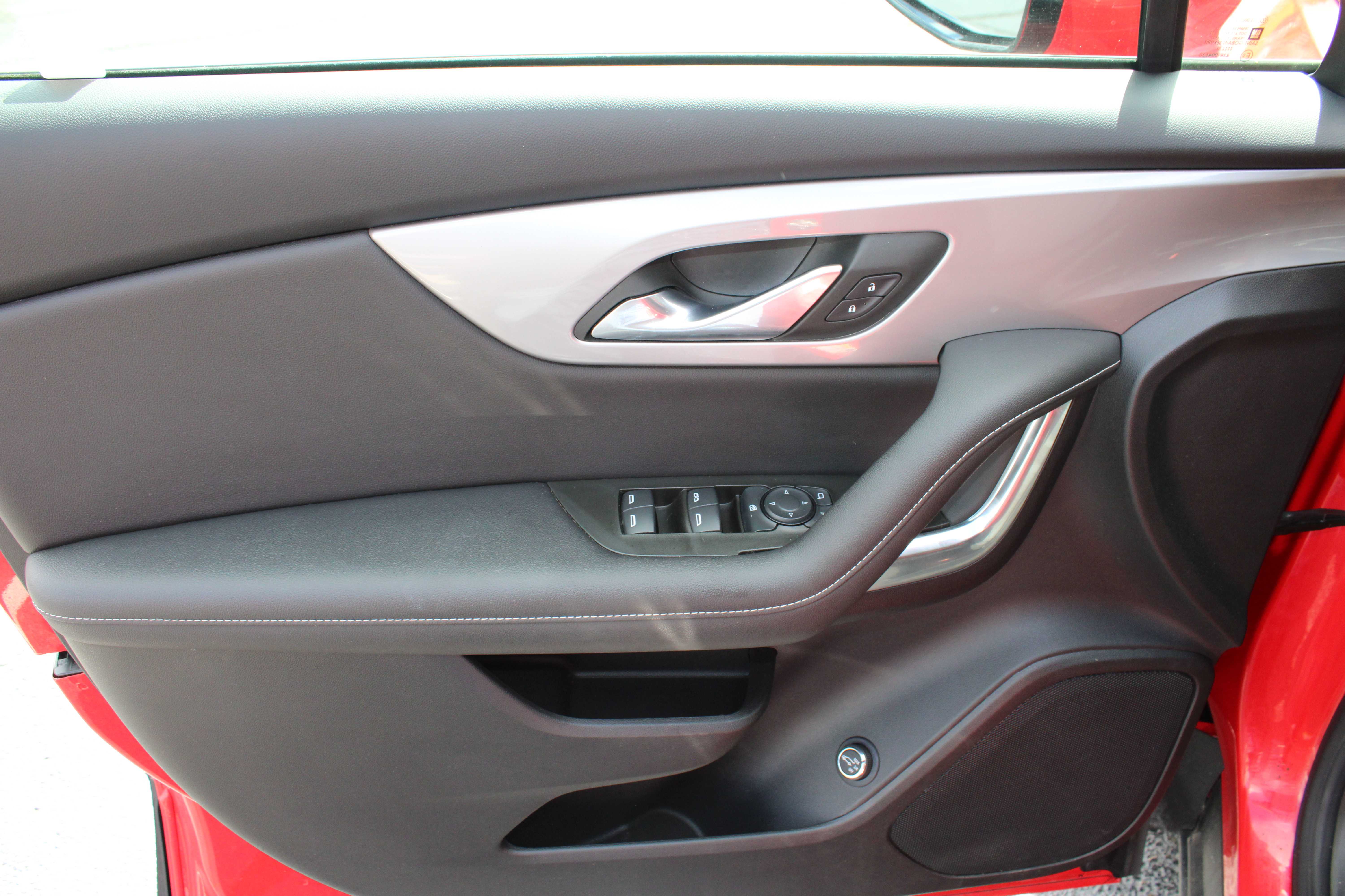 RED, 2023 CHEVROLET BLAZER Thumnail Image 9