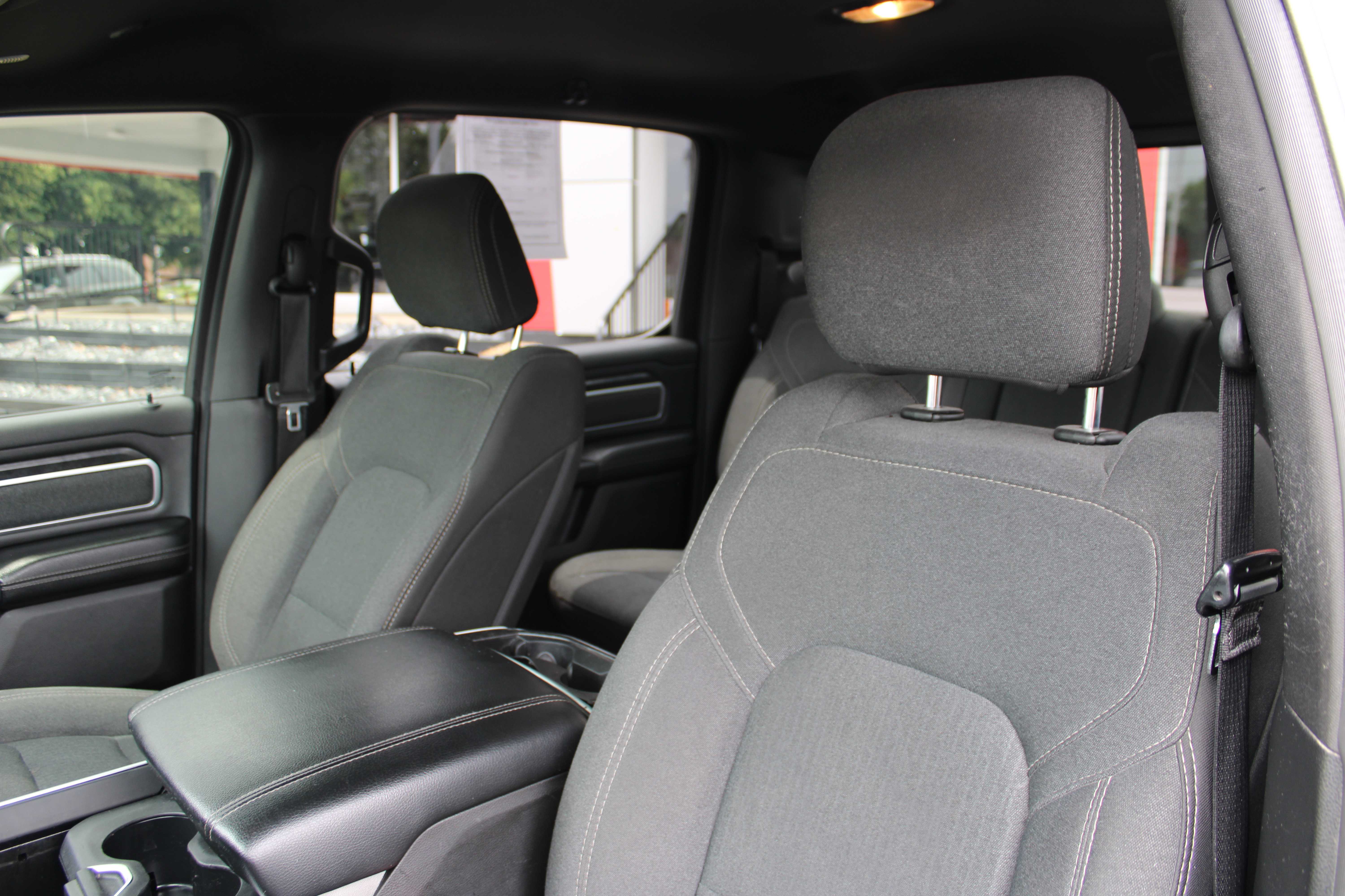 GREY, 2019 RAM 1500 CREW CAB Thumnail Image 21