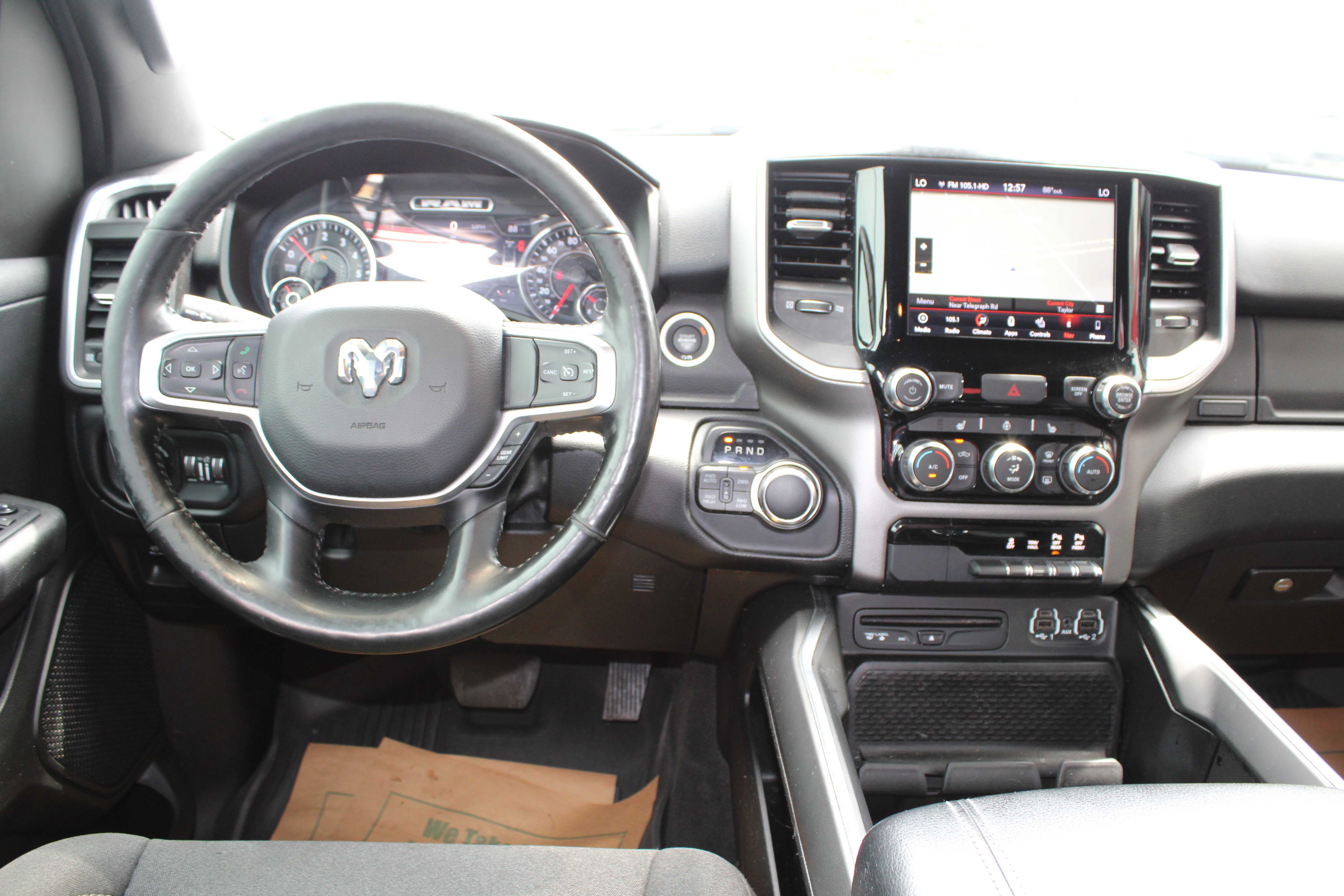 GREY, 2019 RAM 1500 CREW CAB Thumnail Image 24
