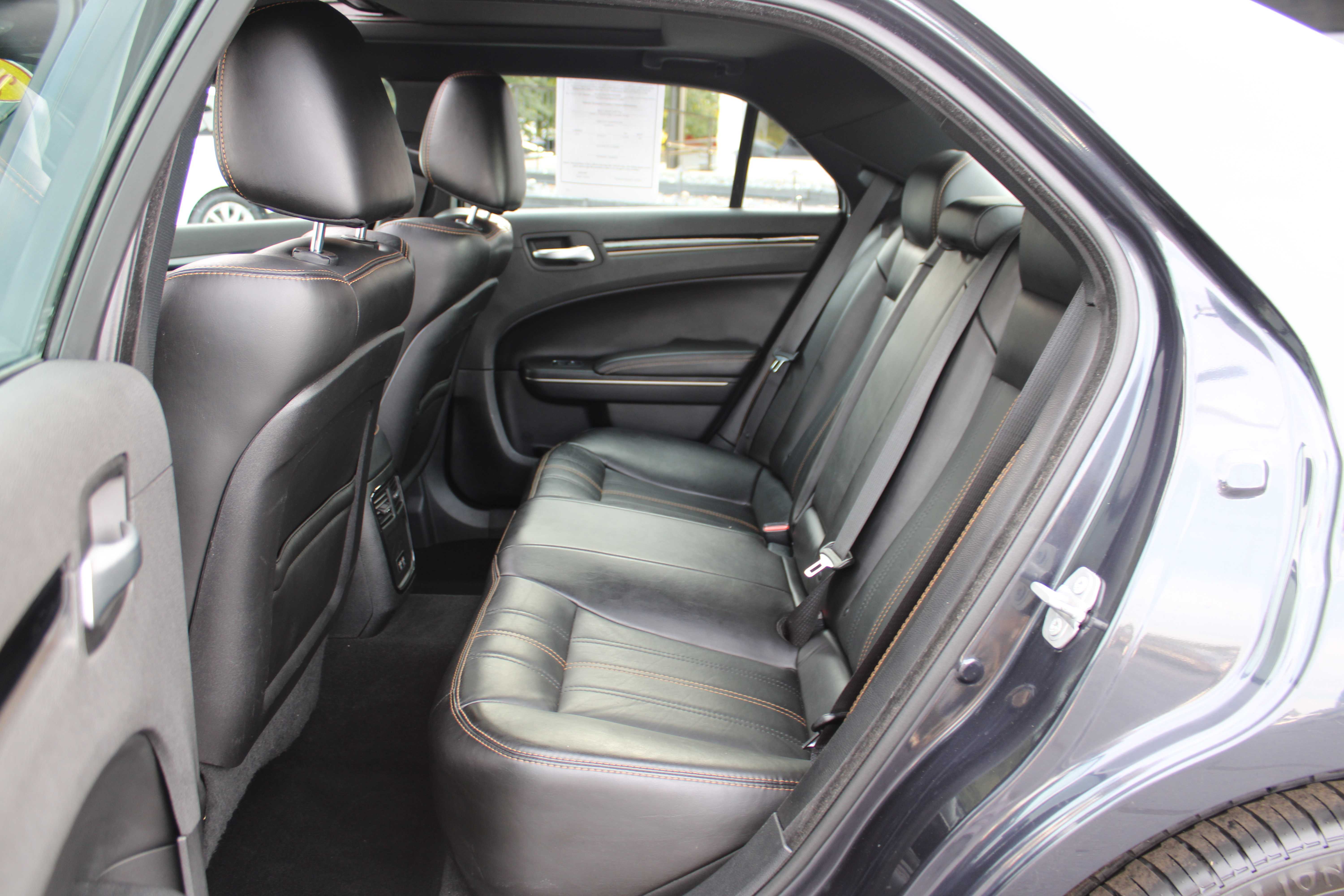 BLACK, 2019 CHRYSLER 300 Thumnail Image 15