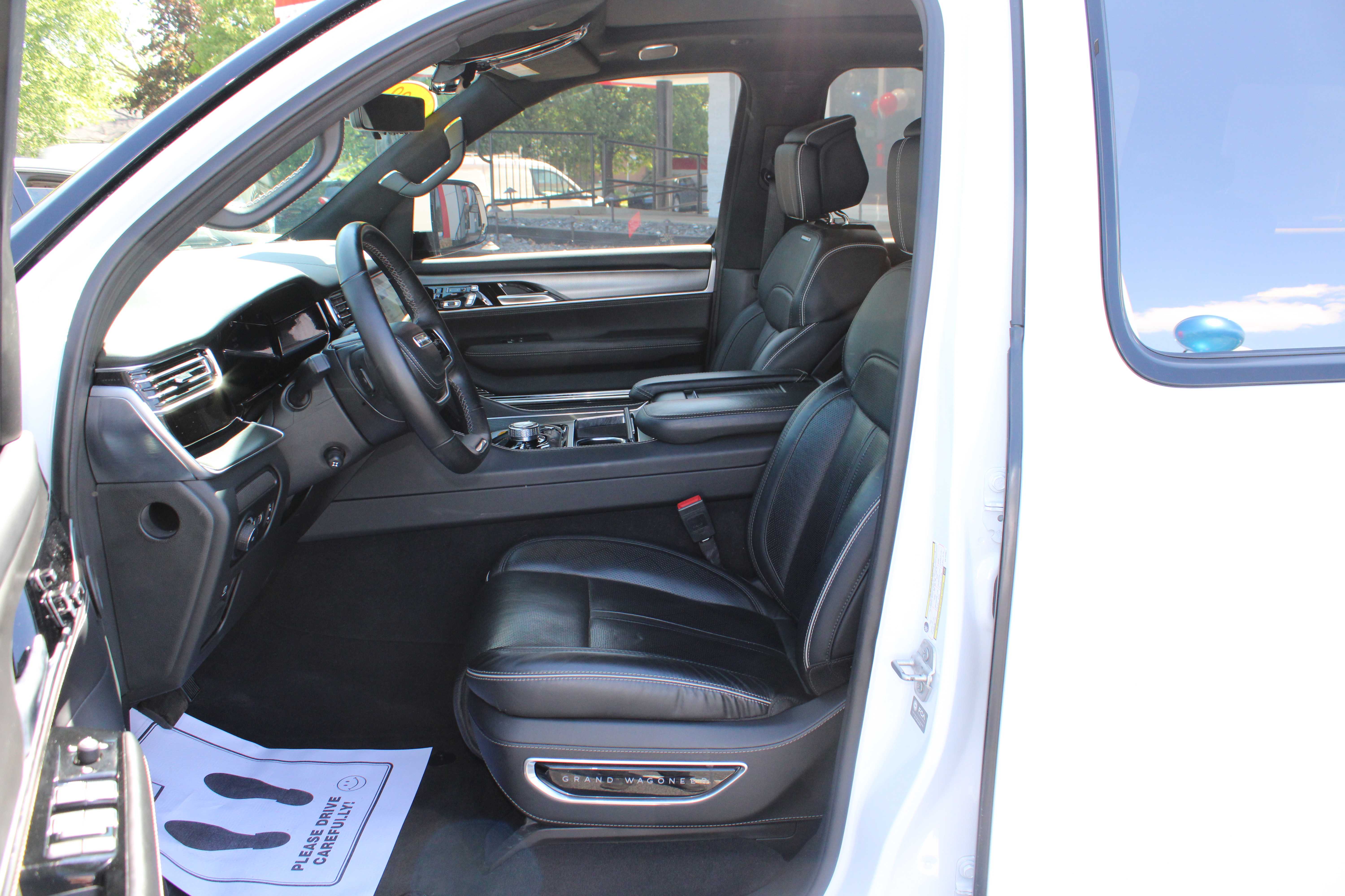 WHITE, 2022 JEEP GRAND WAGONEER Thumnail Image 13
