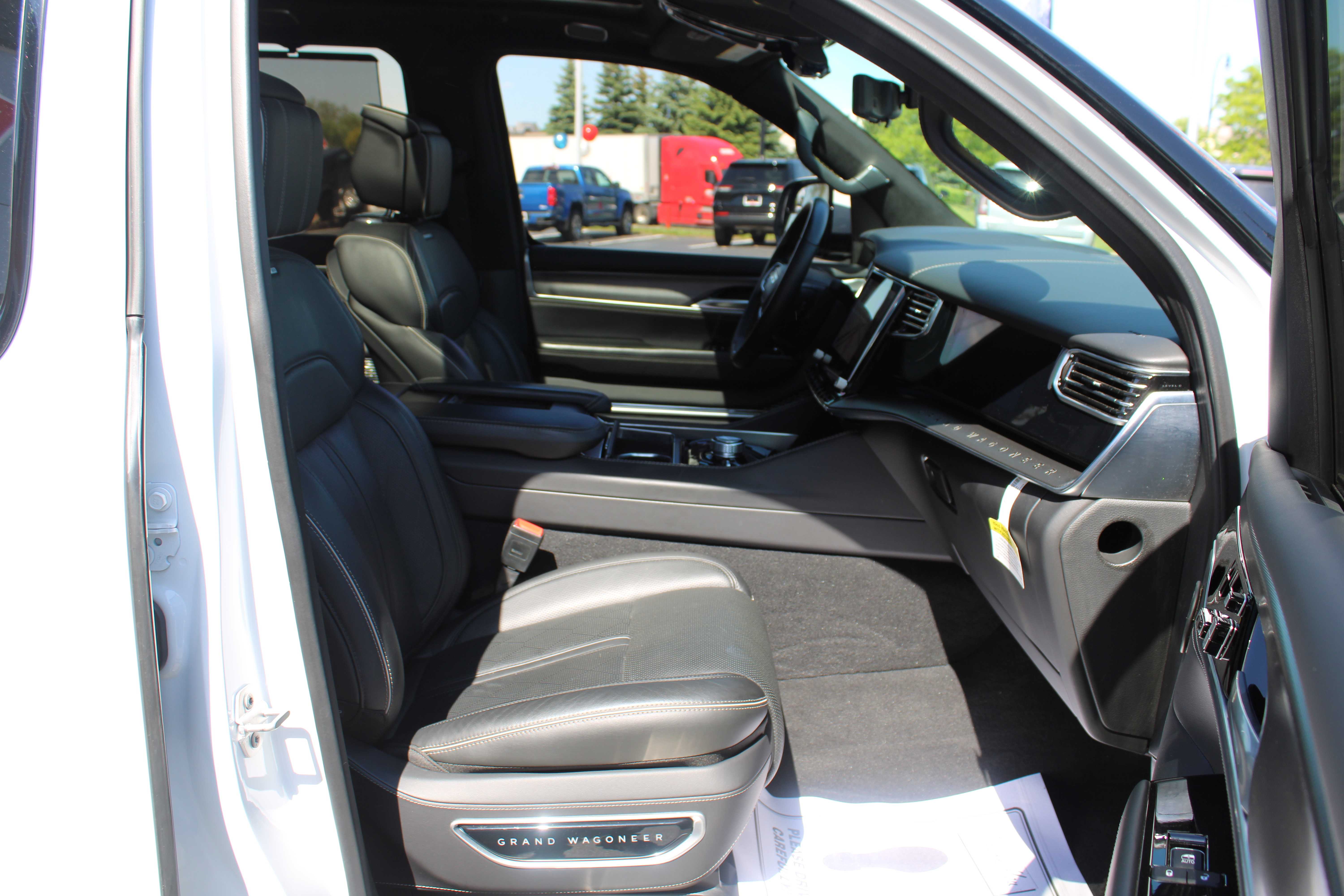 WHITE, 2022 JEEP GRAND WAGONEER Thumnail Image 35