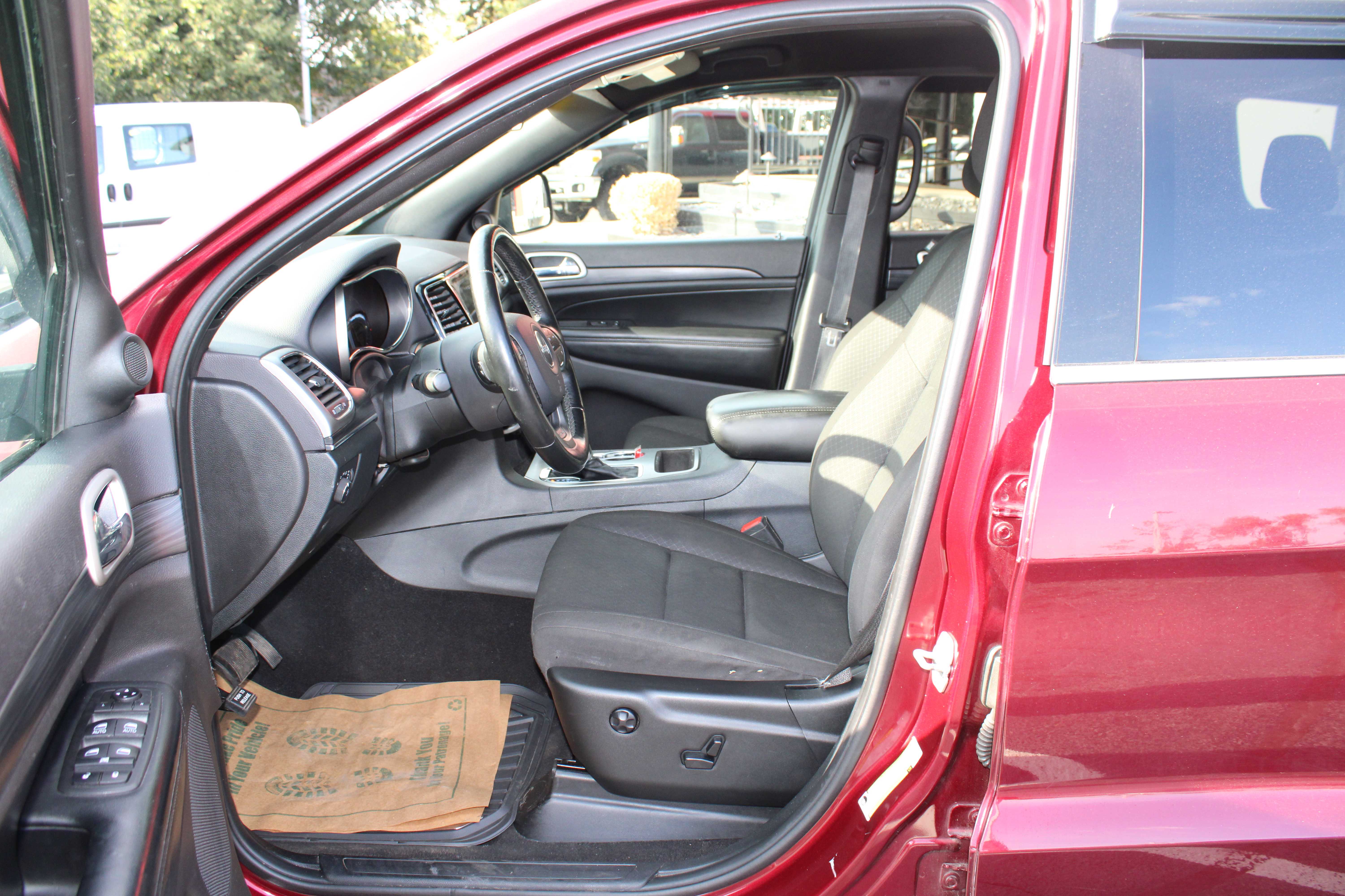 RED, 2020 JEEP GRAND CHEROKEE Thumnail Image 10
