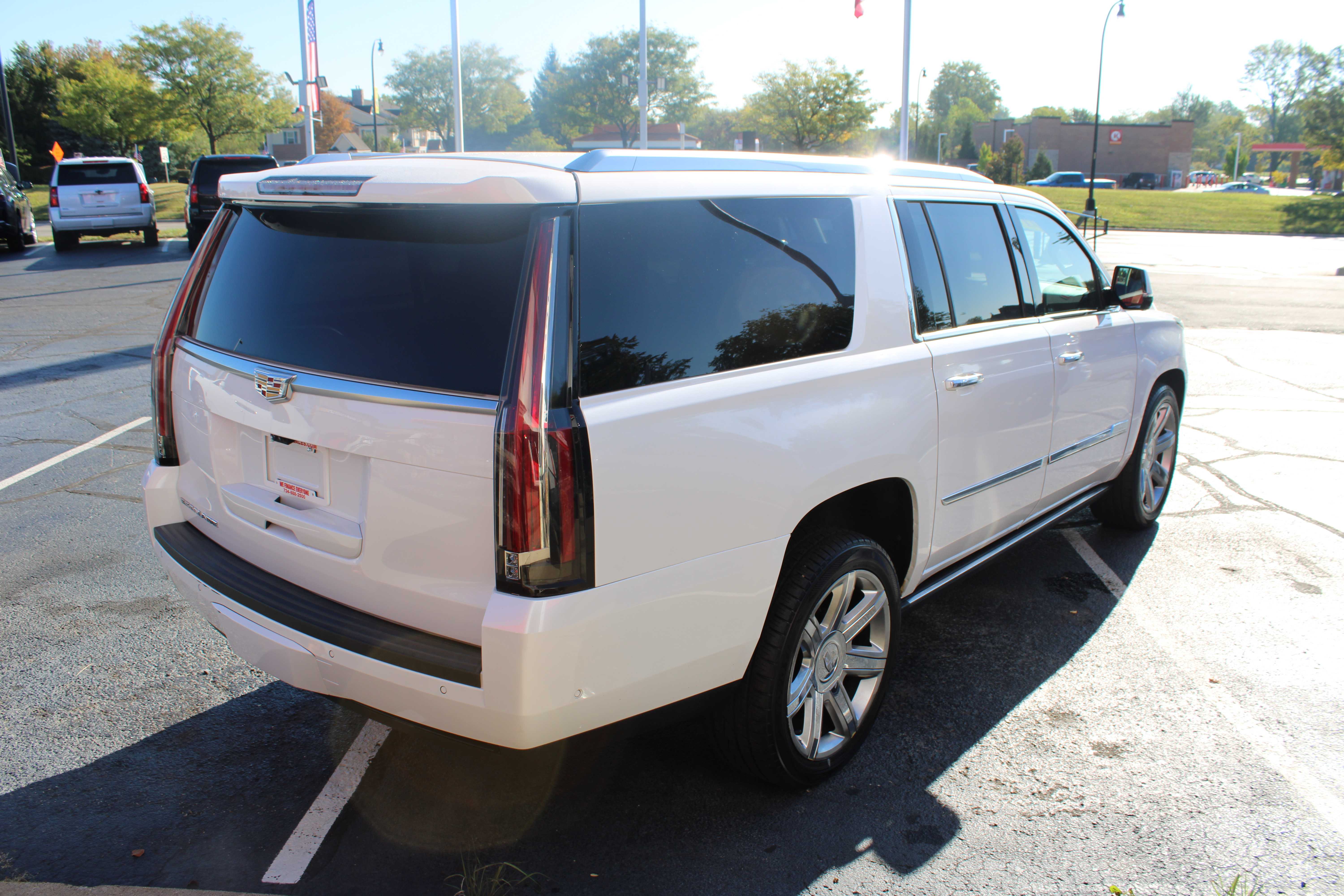 WHITE, 2018 CADILLAC ESCALADE ESV Thumnail Image 6