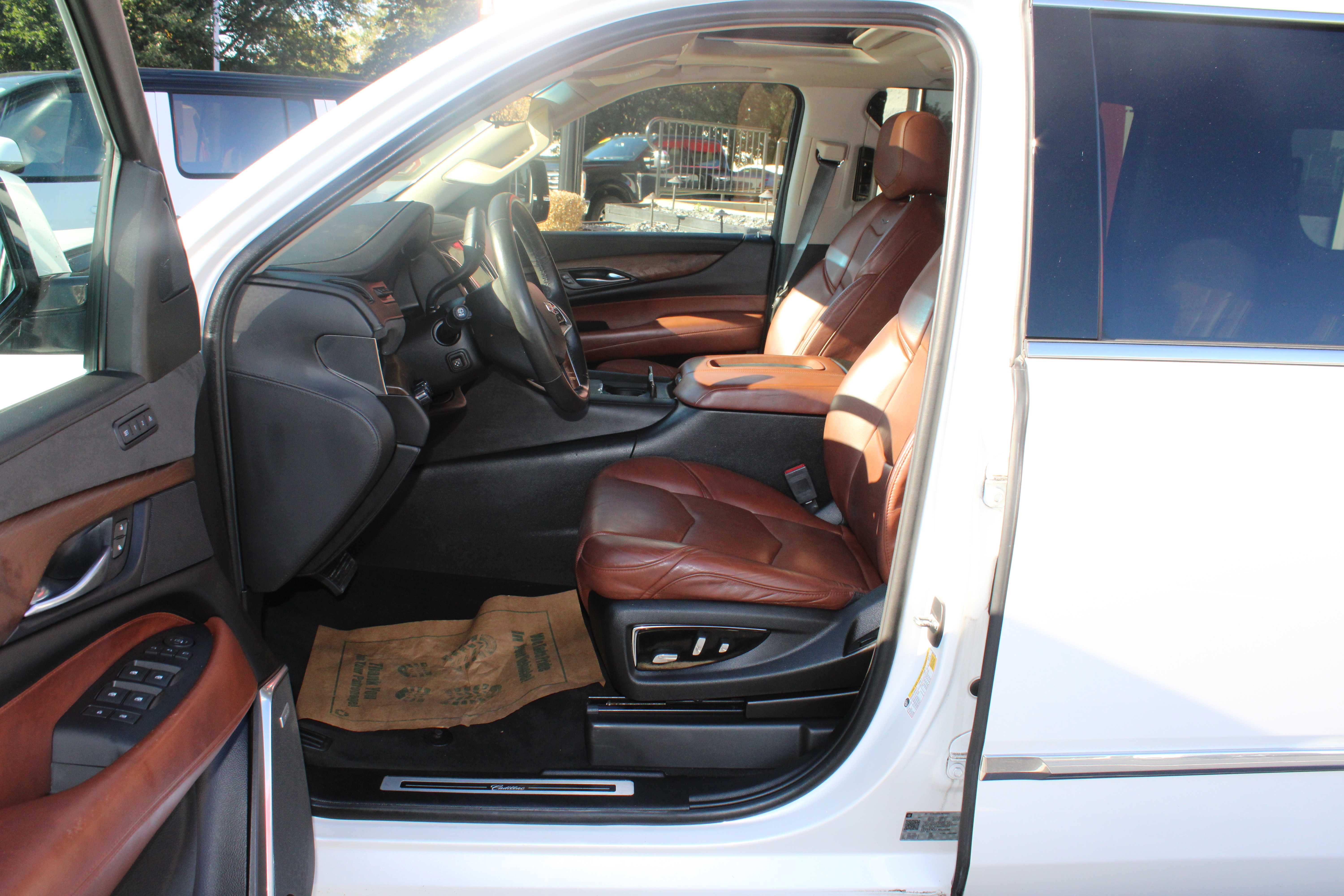 WHITE, 2018 CADILLAC ESCALADE ESV Thumnail Image 10