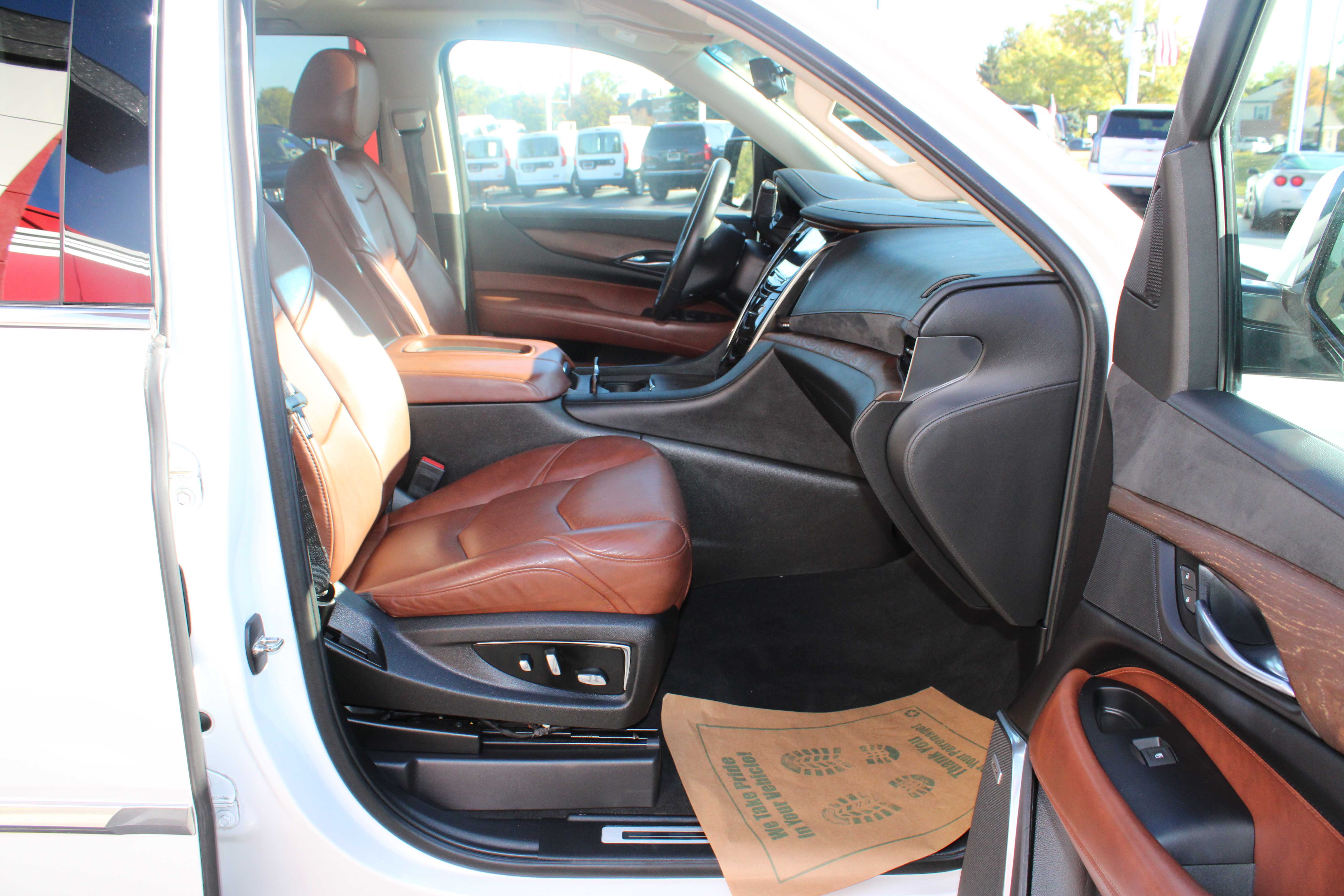 WHITE, 2018 CADILLAC ESCALADE ESV Thumnail Image 26