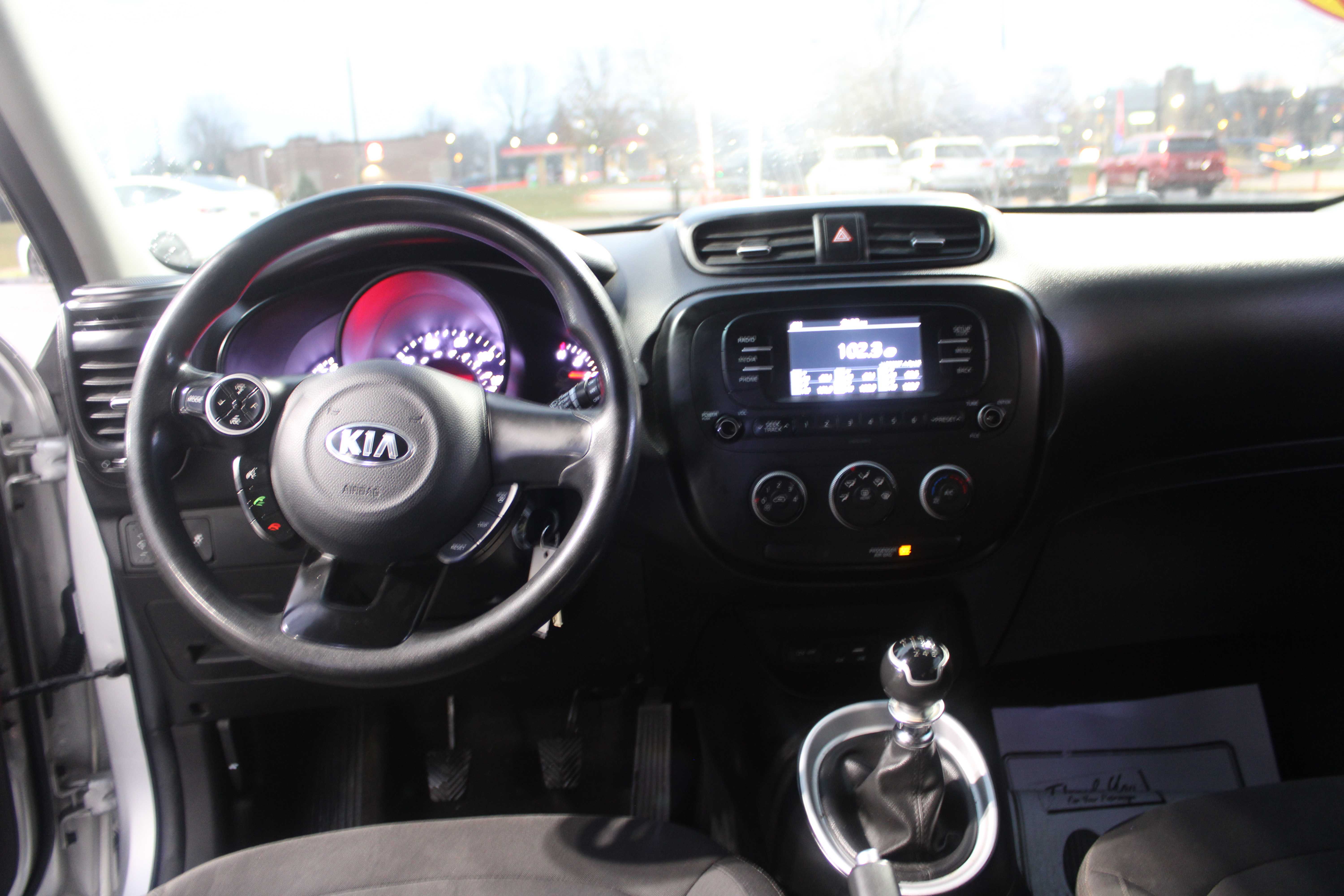 SILVER, 2017 KIA SOUL Thumnail Image 14