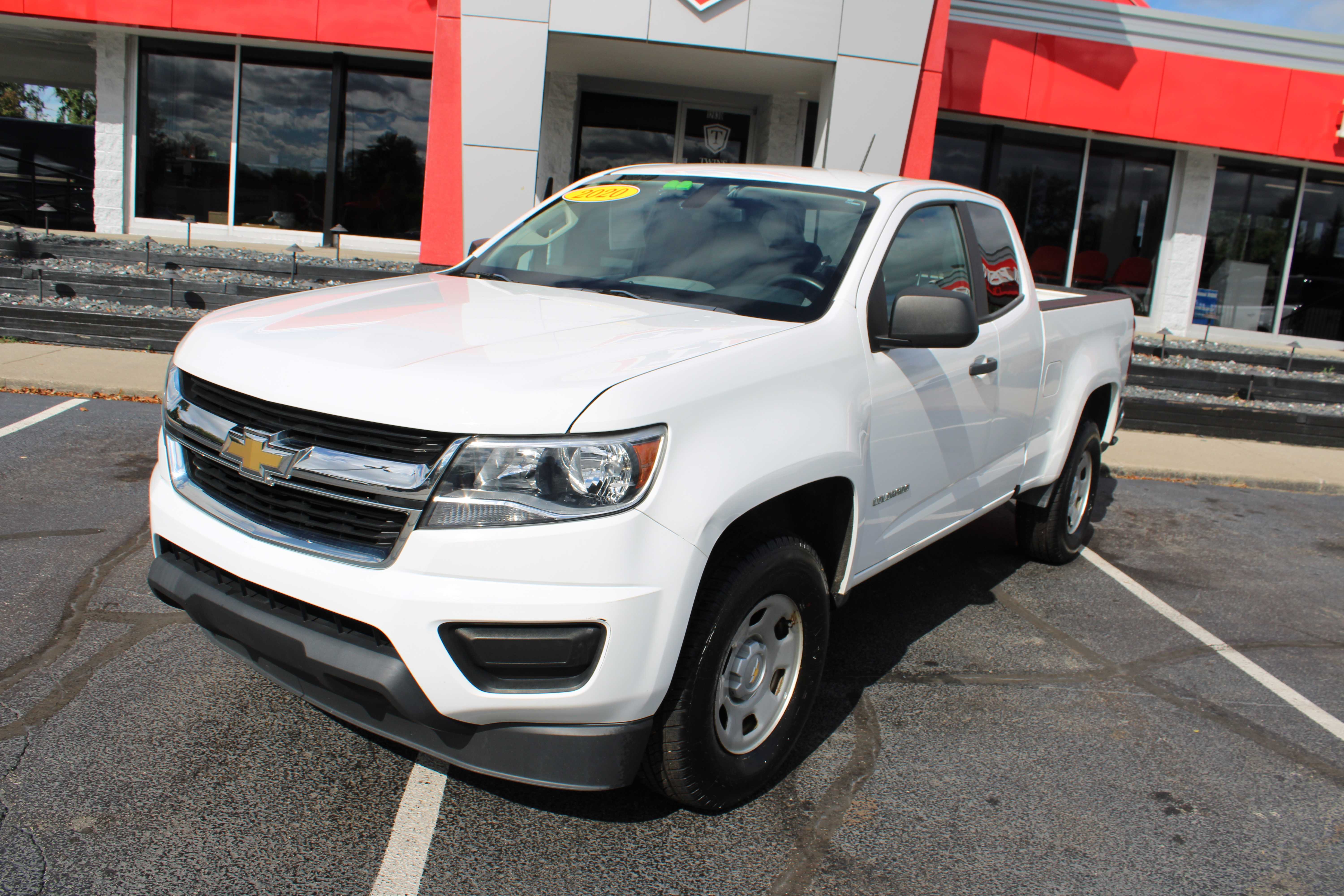 WHITE, 2020 CHEVROLET COLORADO EXTENDED CAB Thumnail Image 2