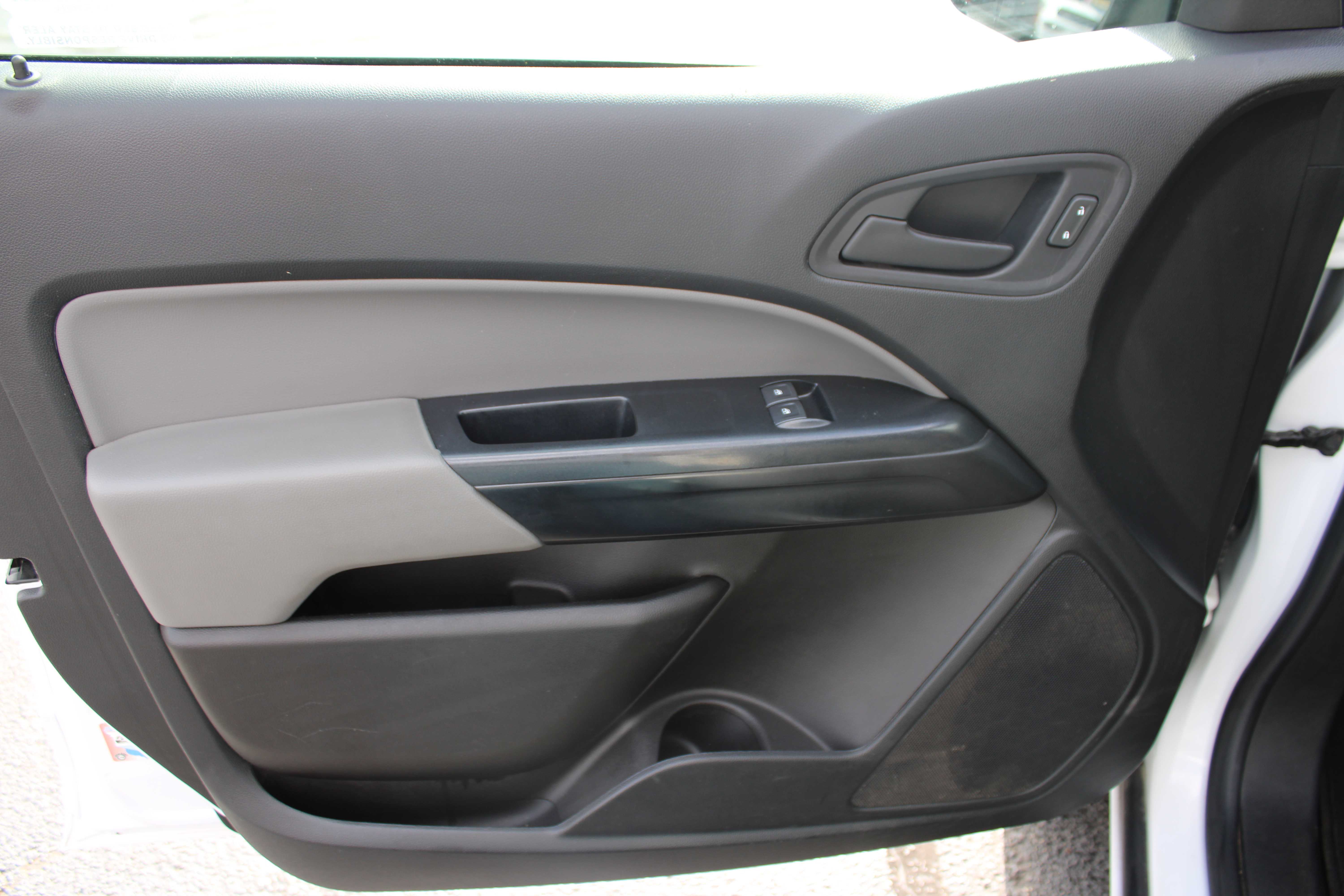 WHITE, 2020 CHEVROLET COLORADO EXTENDED CAB Thumnail Image 9