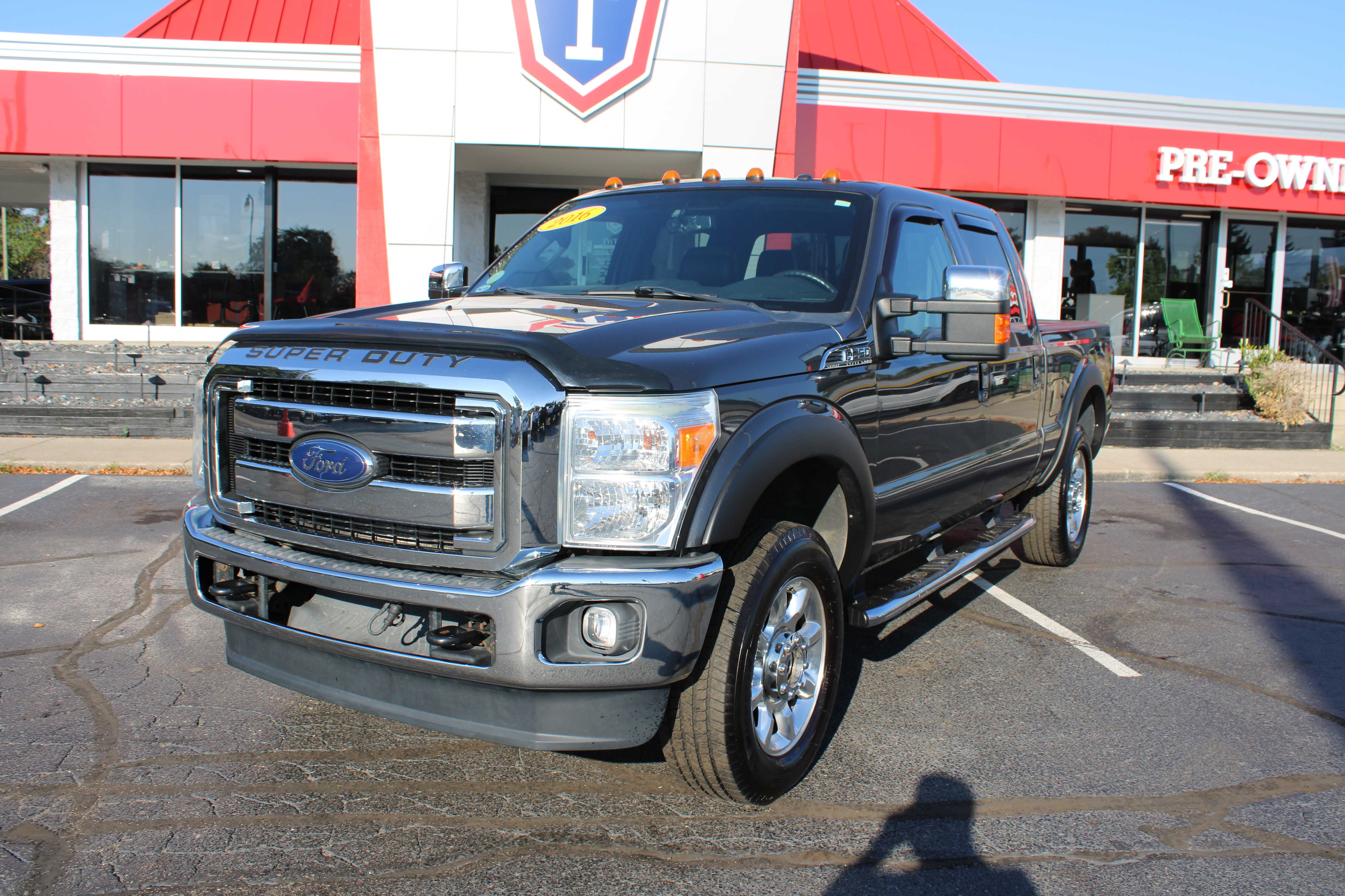 GREY, 2016 FORD F250 SUPER DUTY CREW CAB Thumnail Image 2