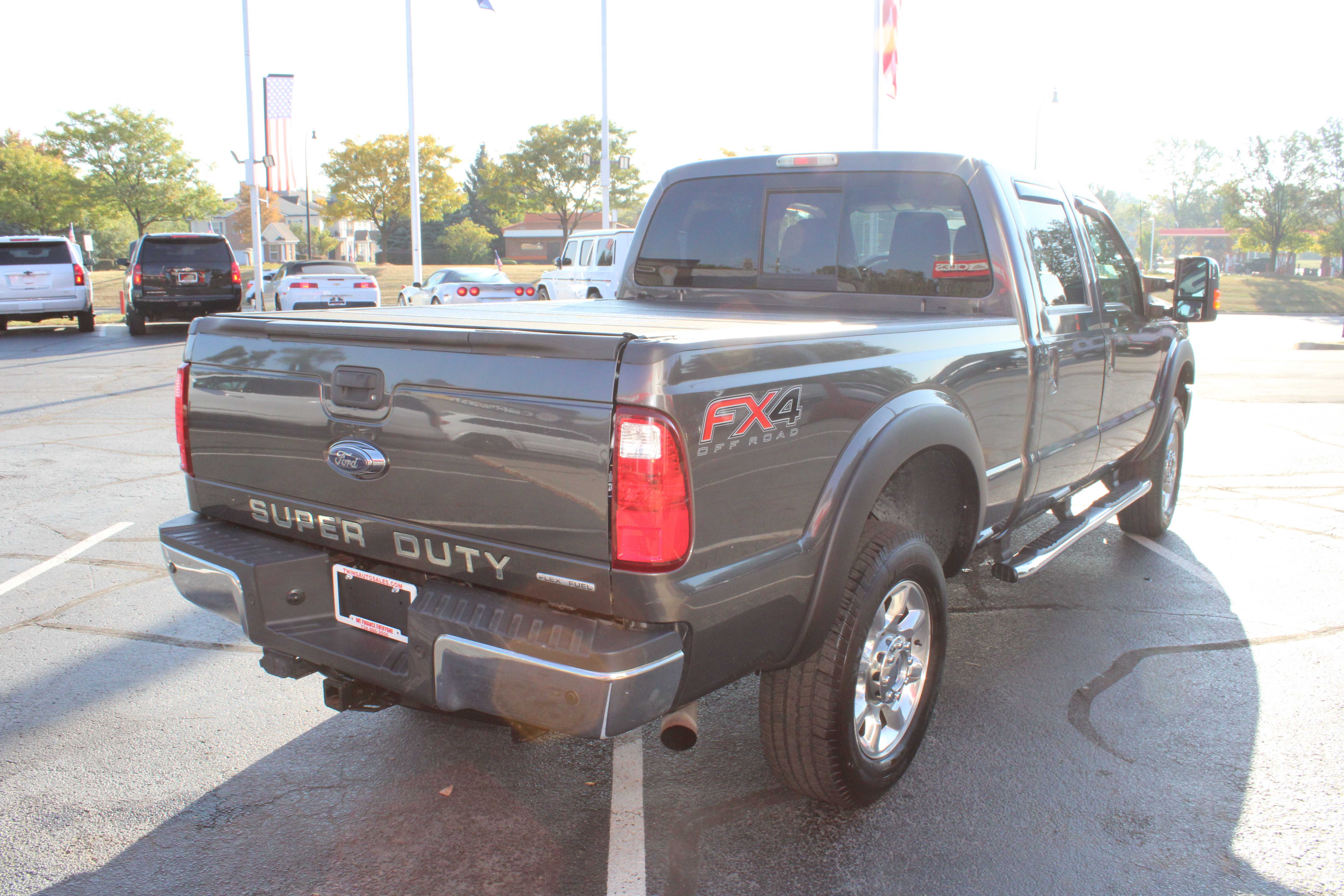 GREY, 2016 FORD F250 SUPER DUTY CREW CAB Thumnail Image 6