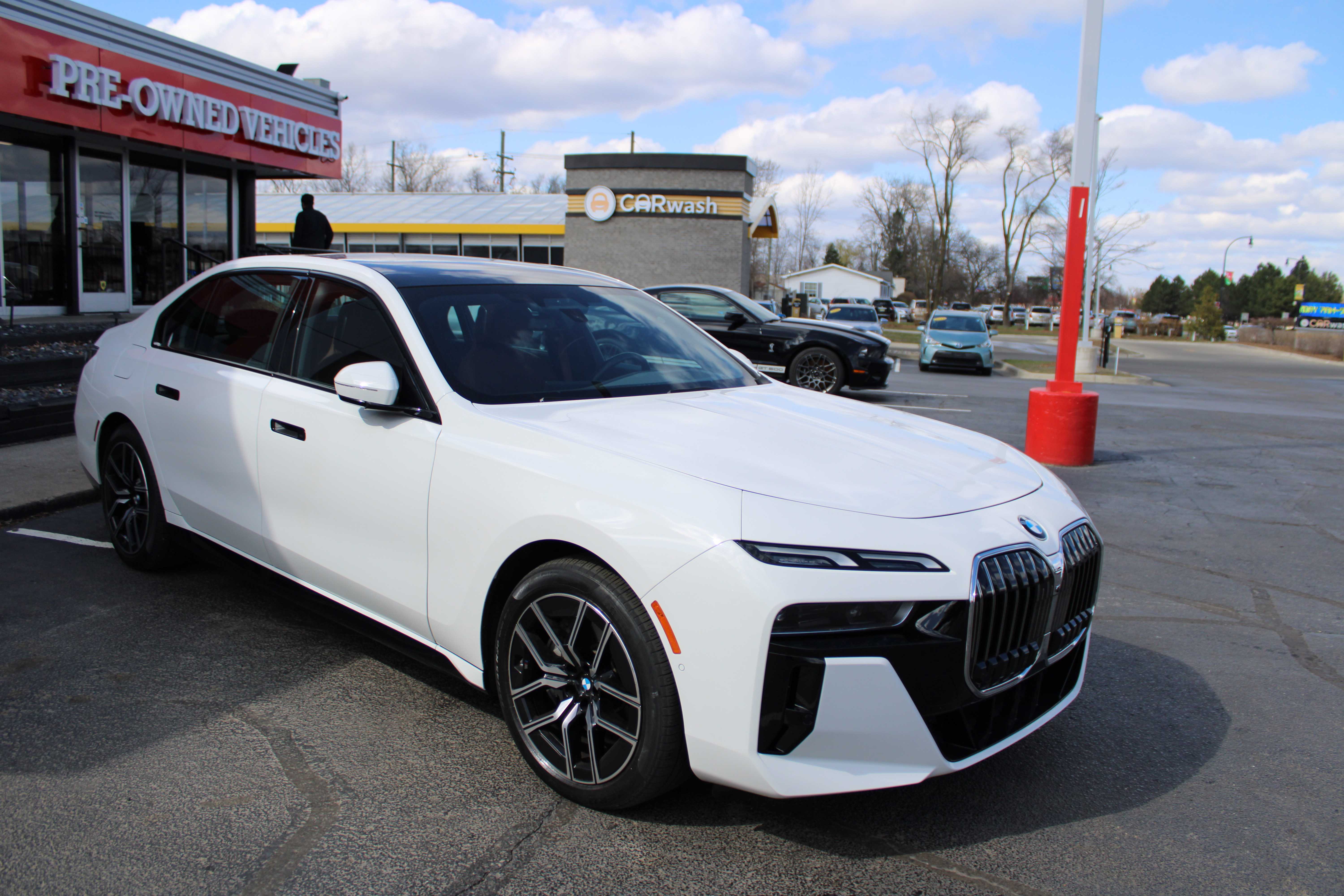 WHITE, 2023 BMW 7 SERIES Thumnail Image 4