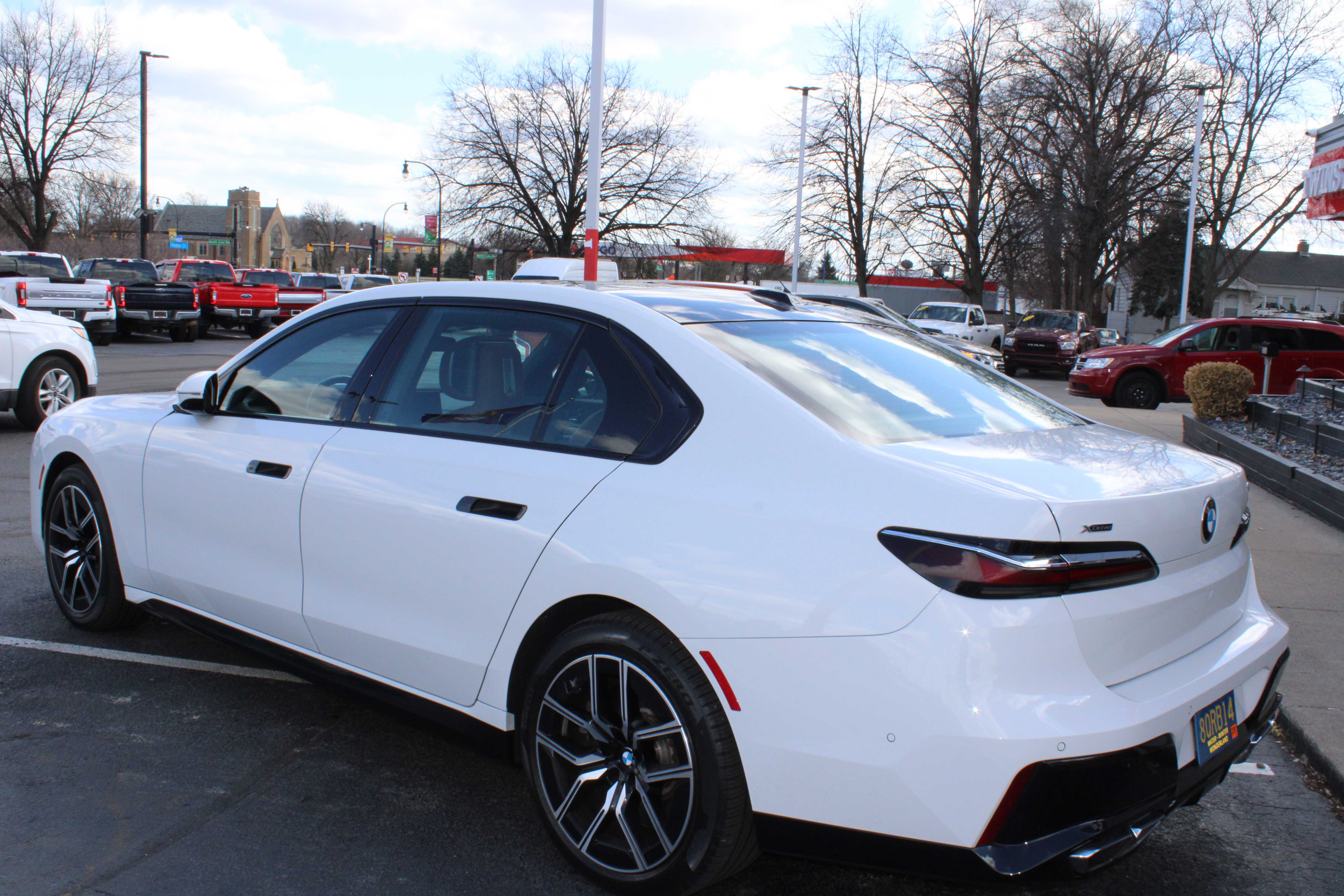 WHITE, 2023 BMW 7 SERIES Thumnail Image 7