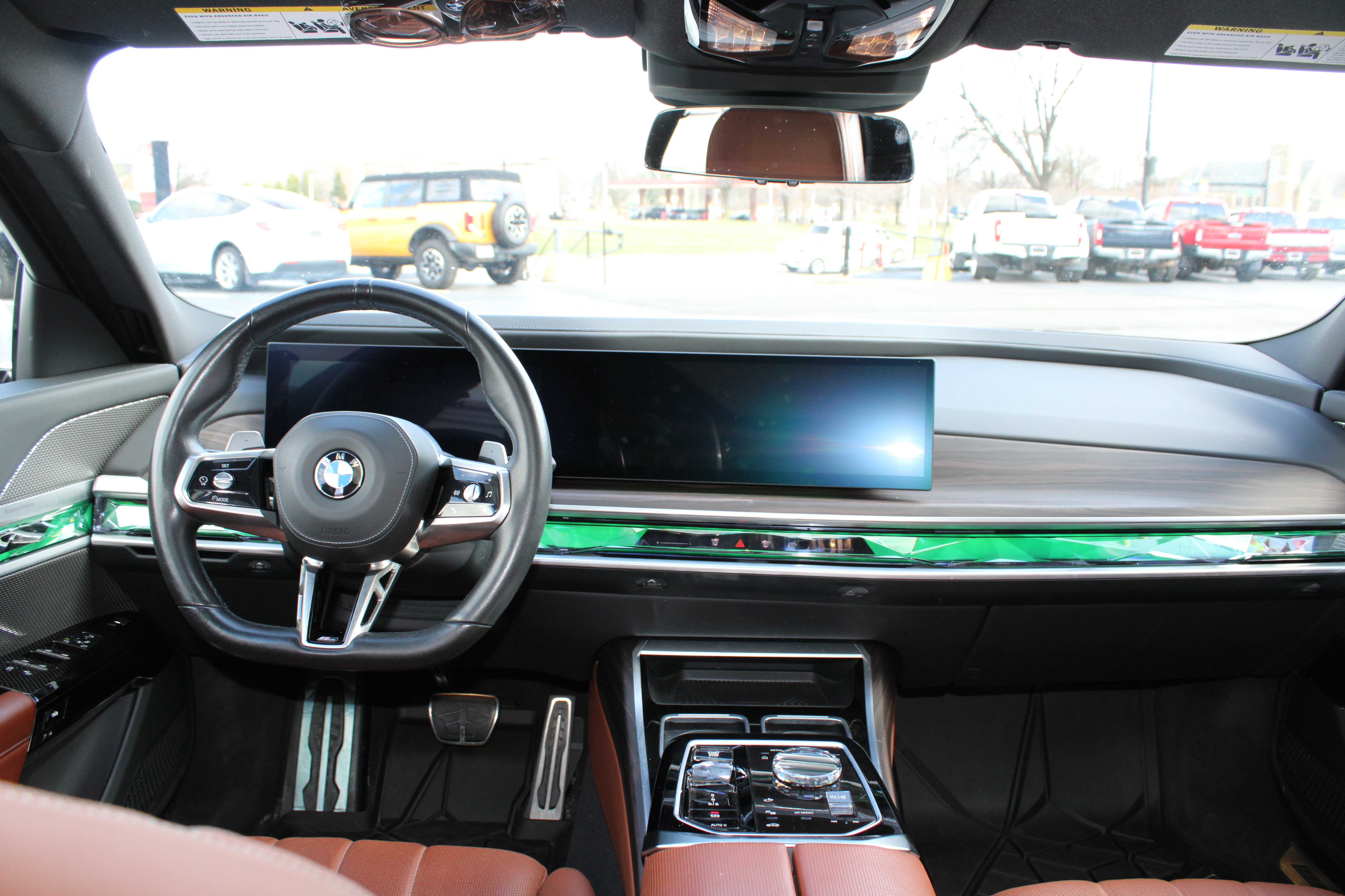 WHITE, 2023 BMW 7 SERIES Thumnail Image 9