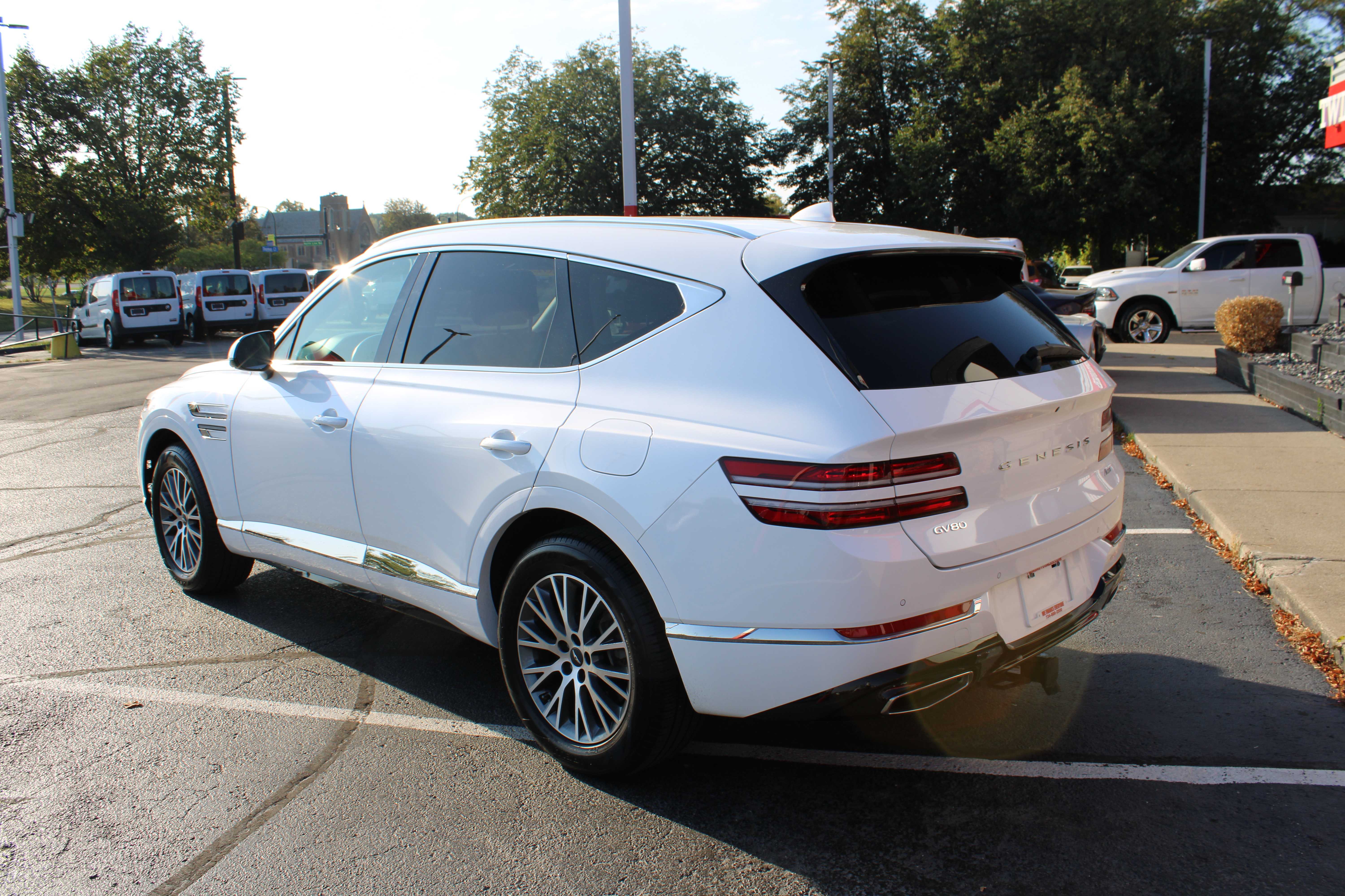 WHITE, 2023 GENESIS GV80 Thumnail Image 8