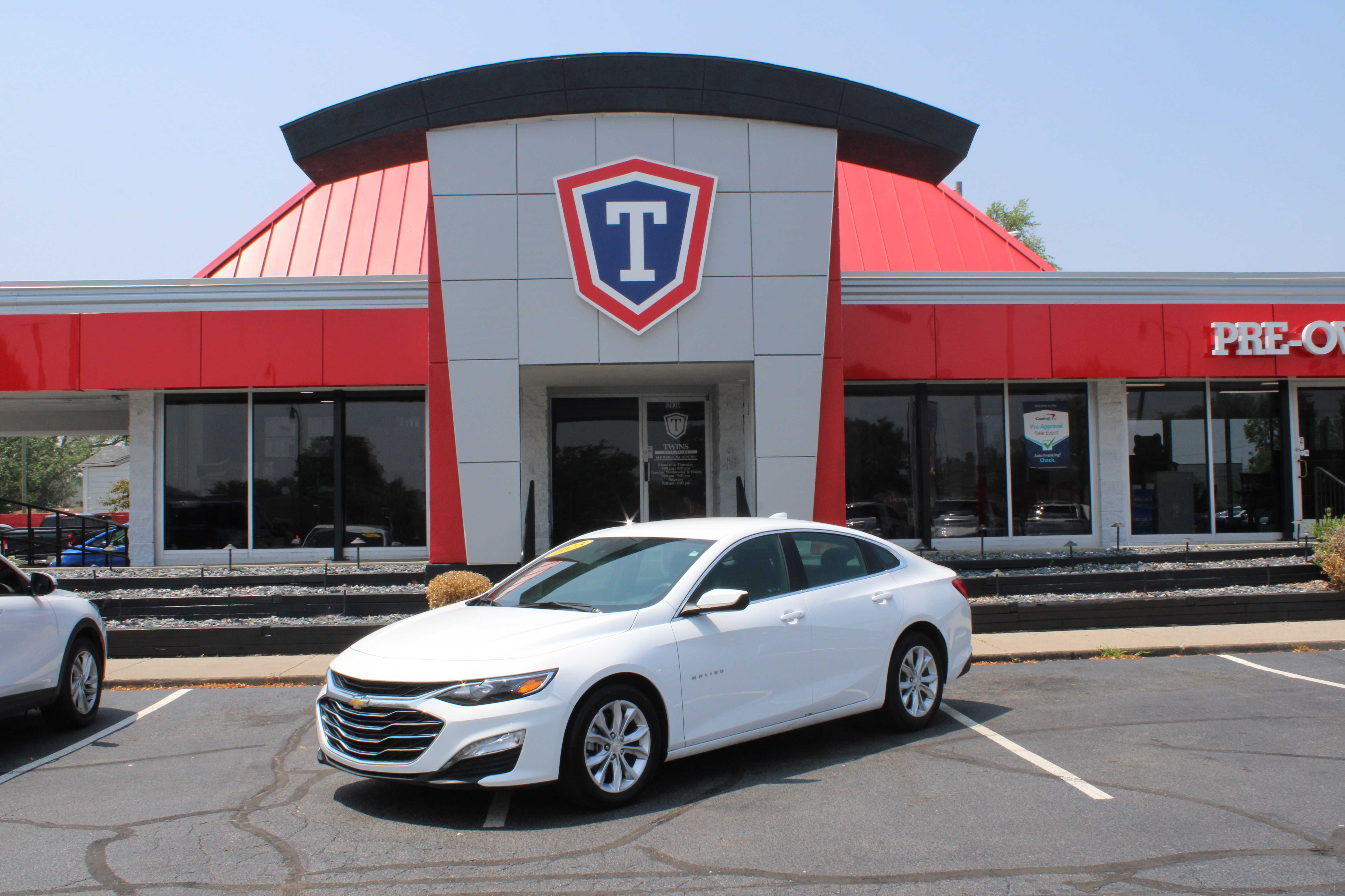 WHITE, 2023 CHEVROLET MALIBU Thumnail Image 1