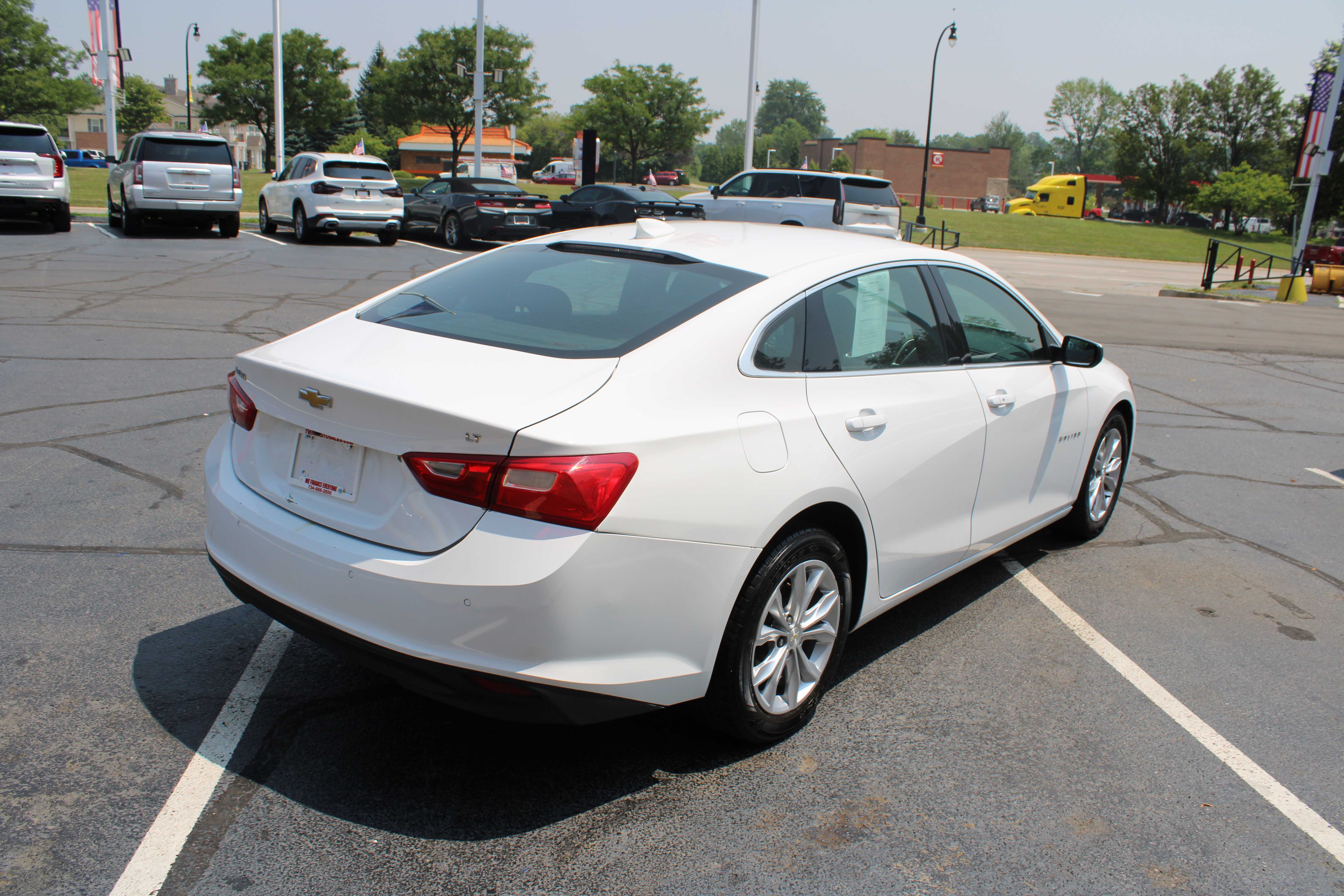 WHITE, 2023 CHEVROLET MALIBU Thumnail Image 6