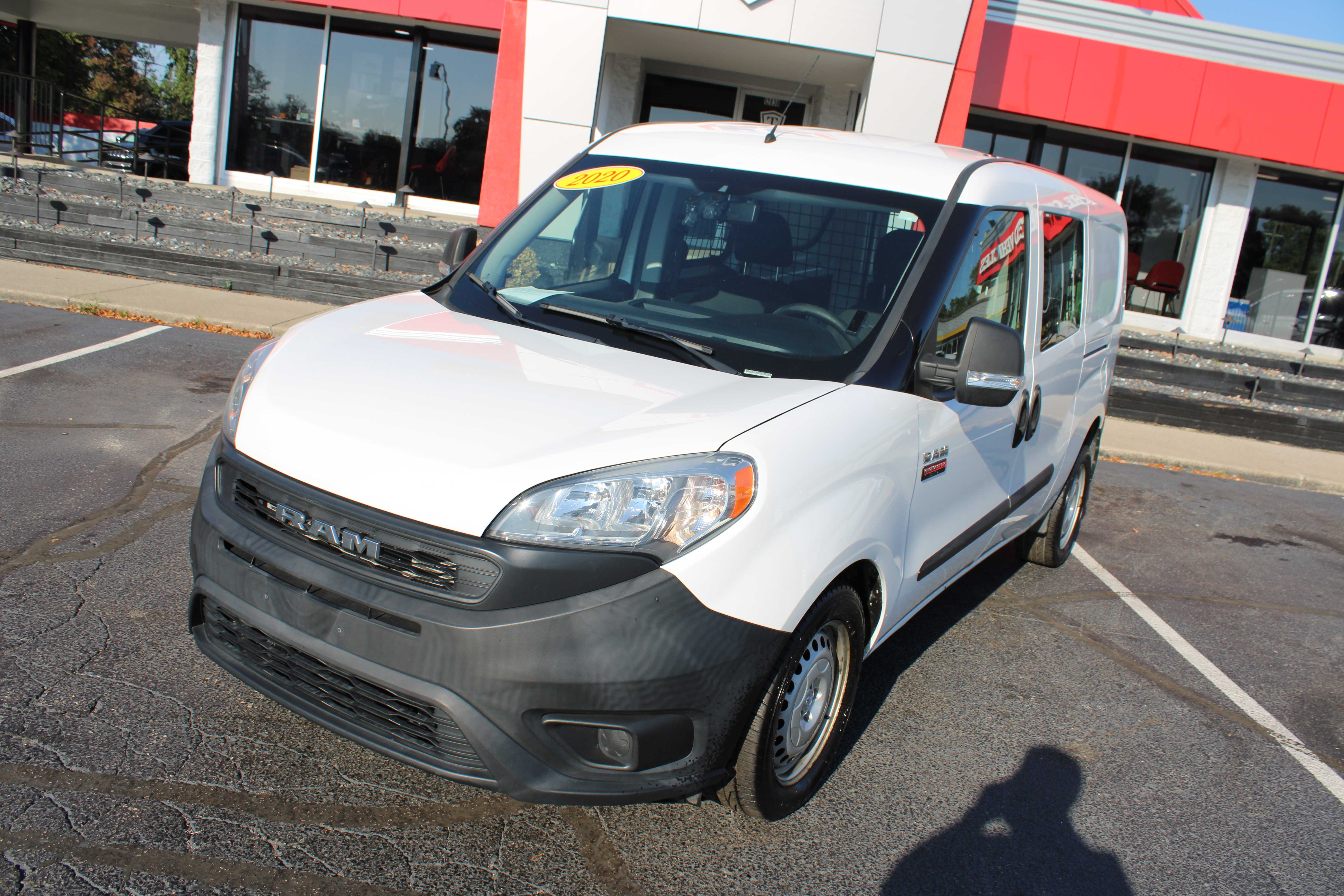 WHITE, 2020 RAM PROMASTER CITY Thumnail Image 2