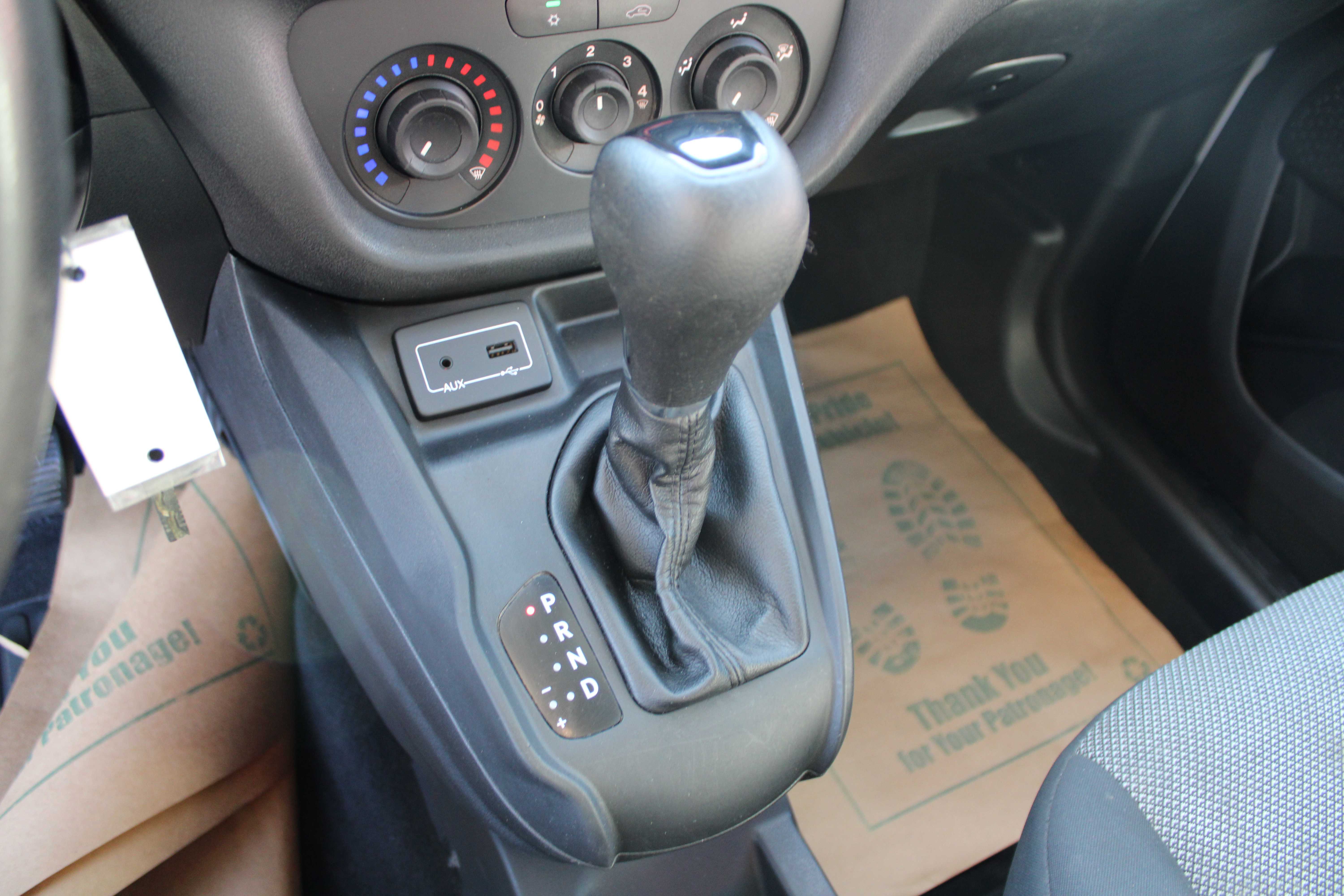 WHITE, 2020 RAM PROMASTER CITY Thumnail Image 12
