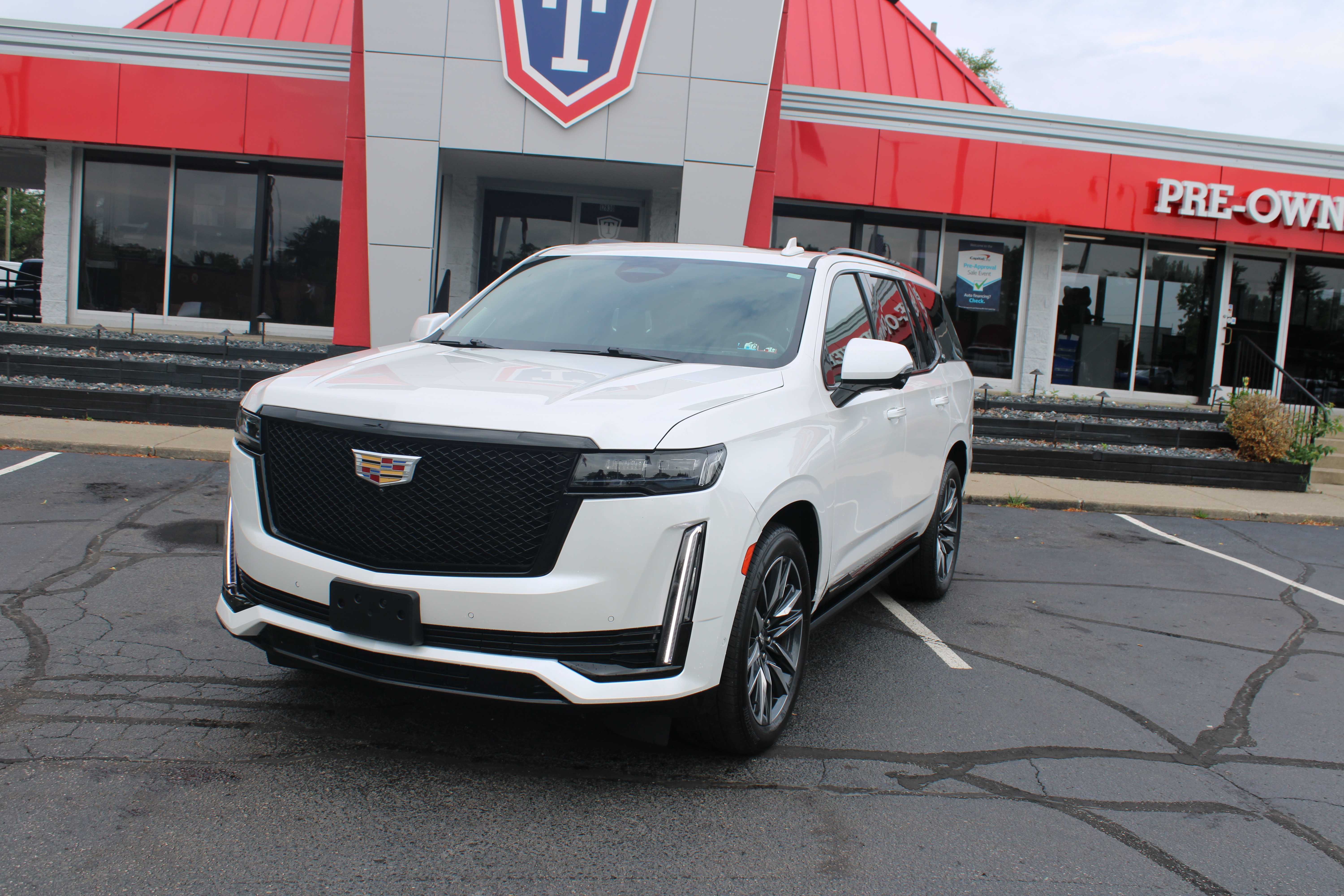 WHITE, 2022 CADILLAC ESCALADE Thumnail Image 2