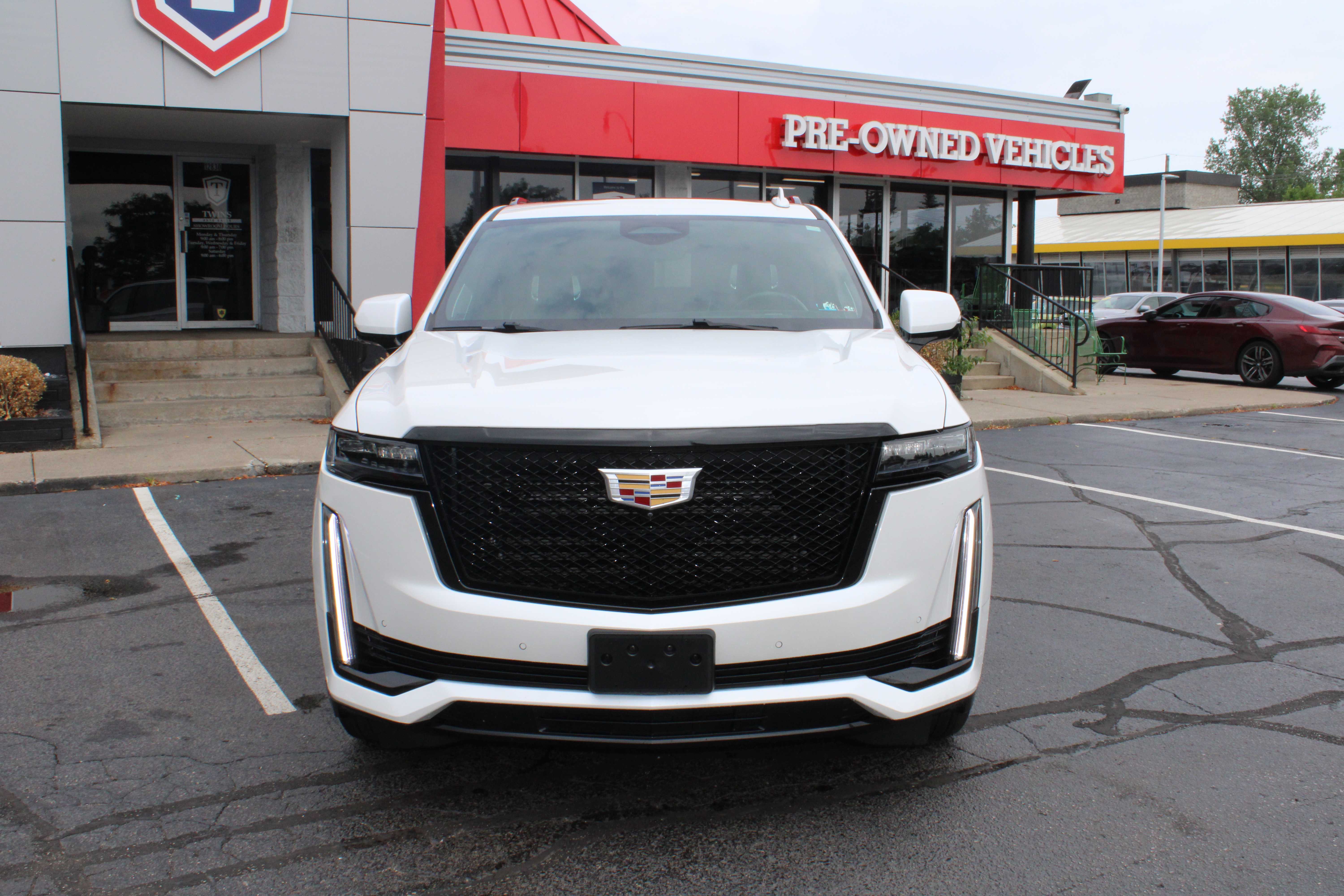 WHITE, 2022 CADILLAC ESCALADE Thumnail Image 3