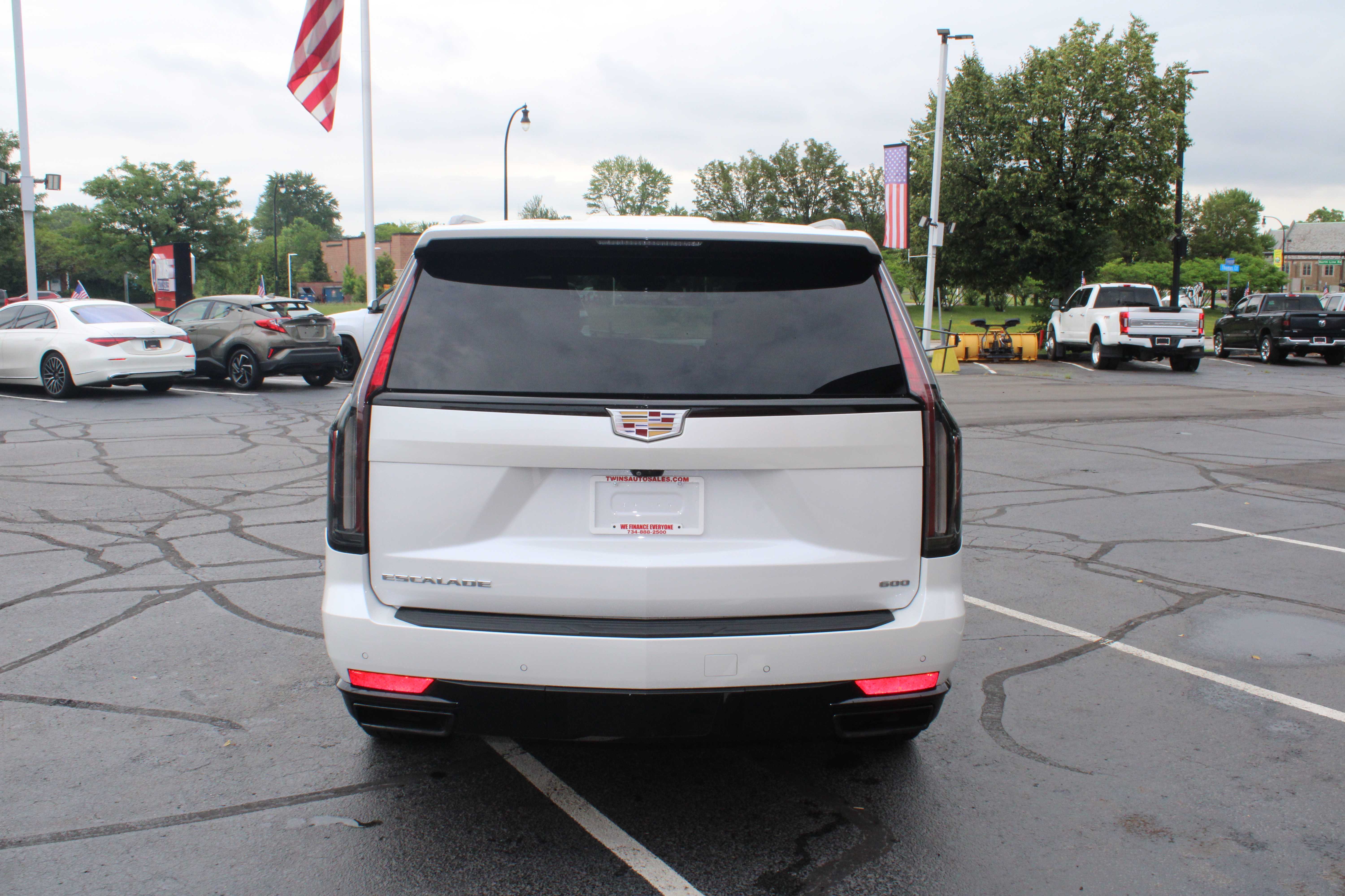 WHITE, 2022 CADILLAC ESCALADE Thumnail Image 7
