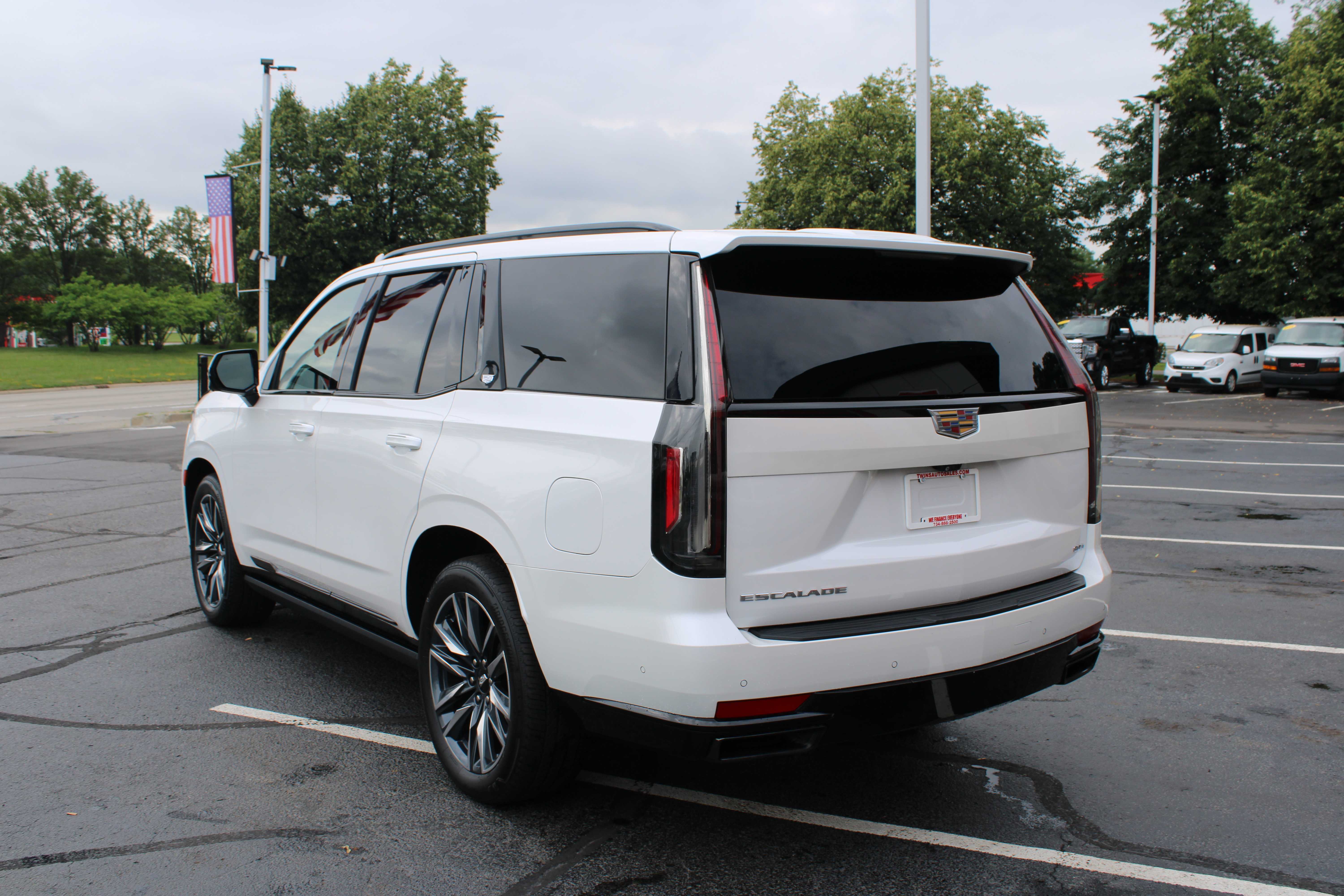 WHITE, 2022 CADILLAC ESCALADE Thumnail Image 8