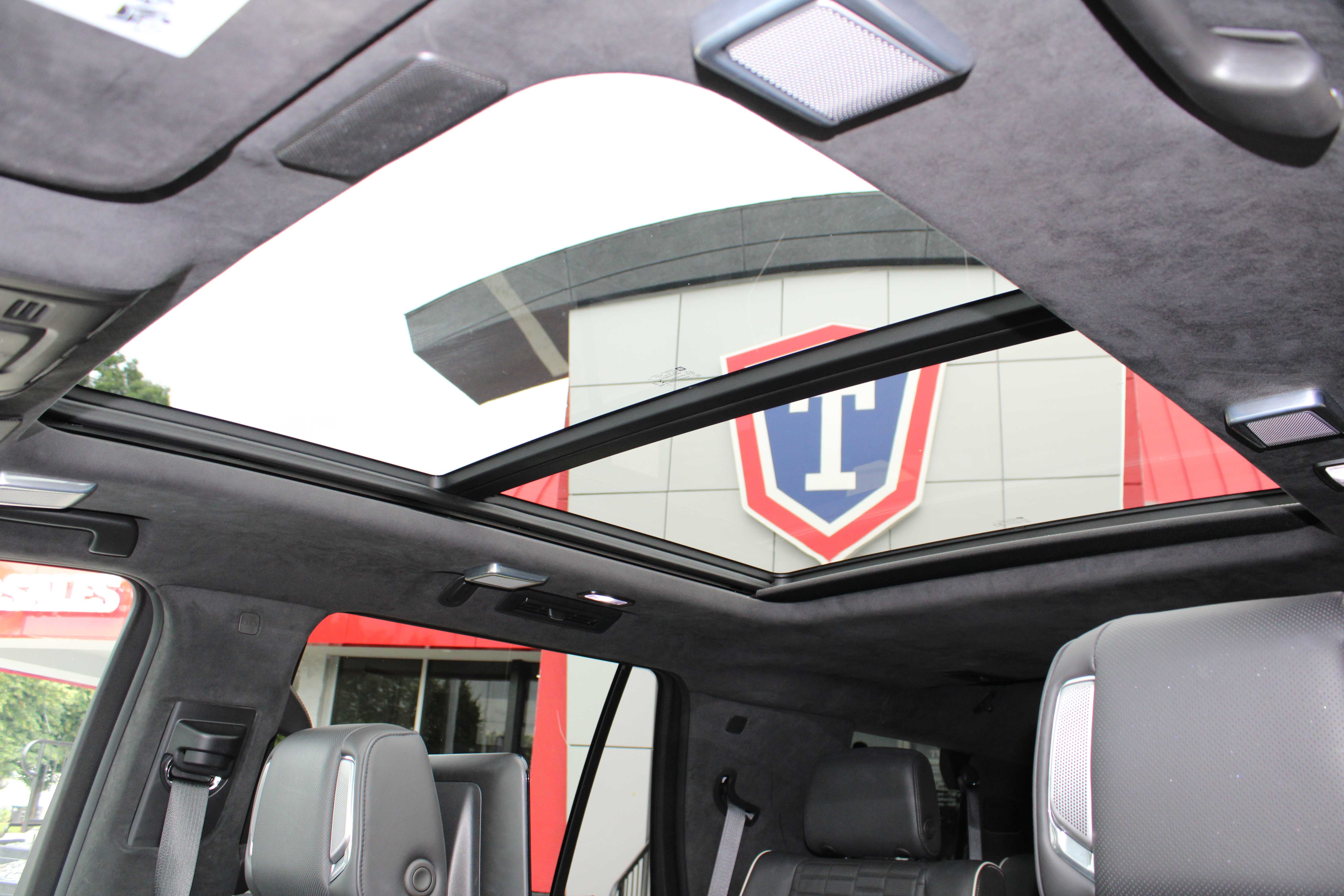 WHITE, 2022 CADILLAC ESCALADE Thumnail Image 23