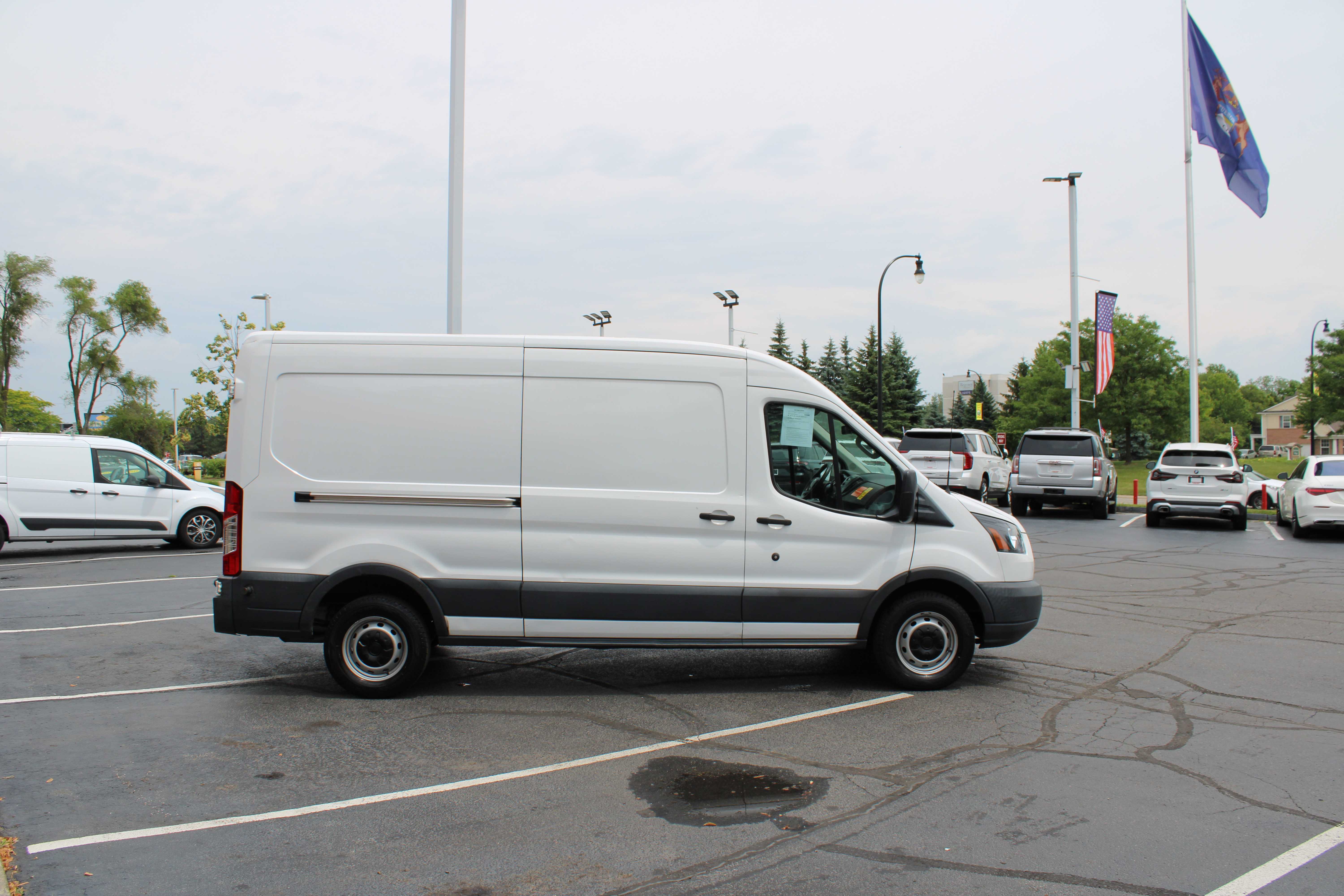 WHITE, 2018 FORD TRANSIT 350 VAN Thumnail Image 5