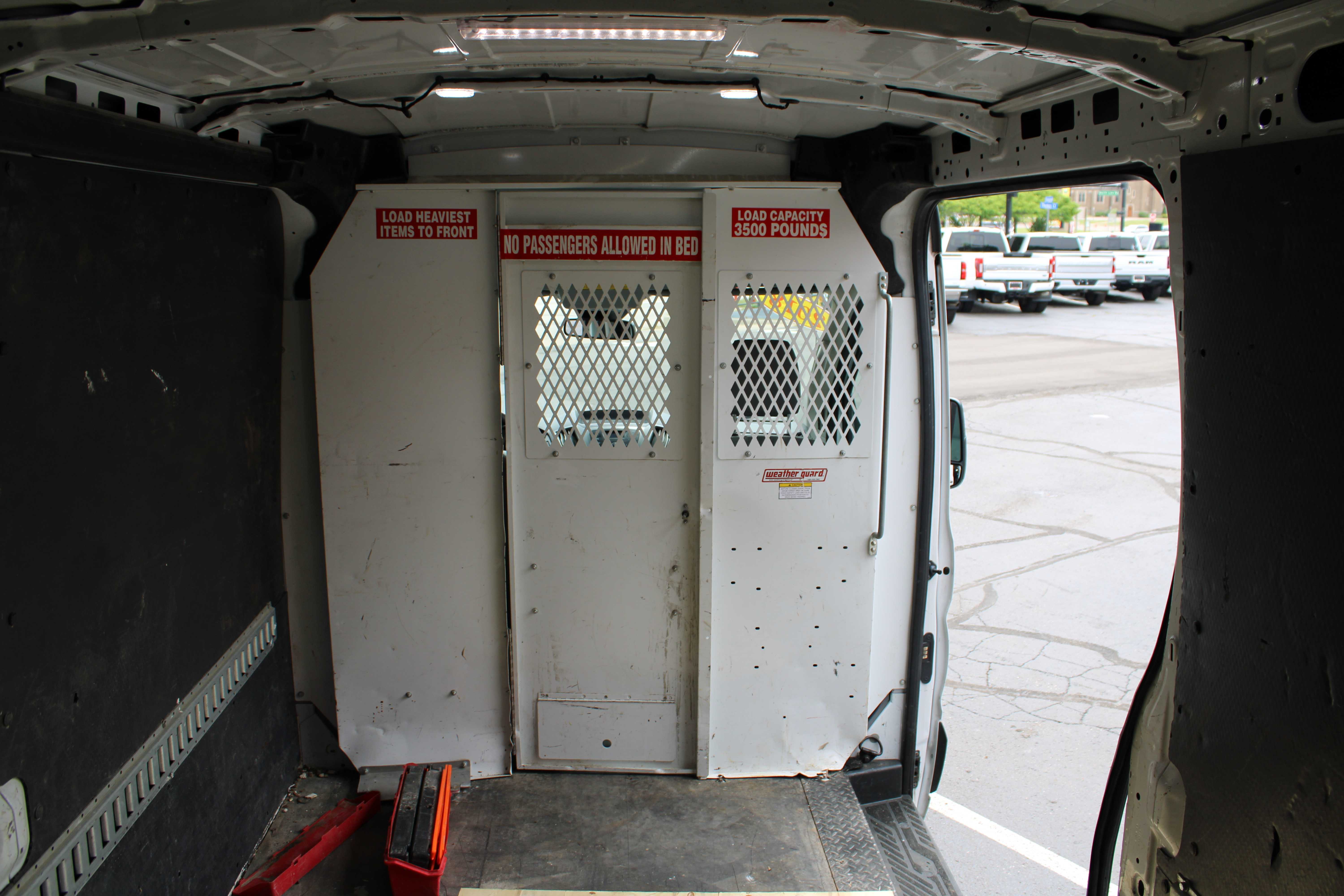 WHITE, 2018 FORD TRANSIT 350 VAN Thumnail Image 24