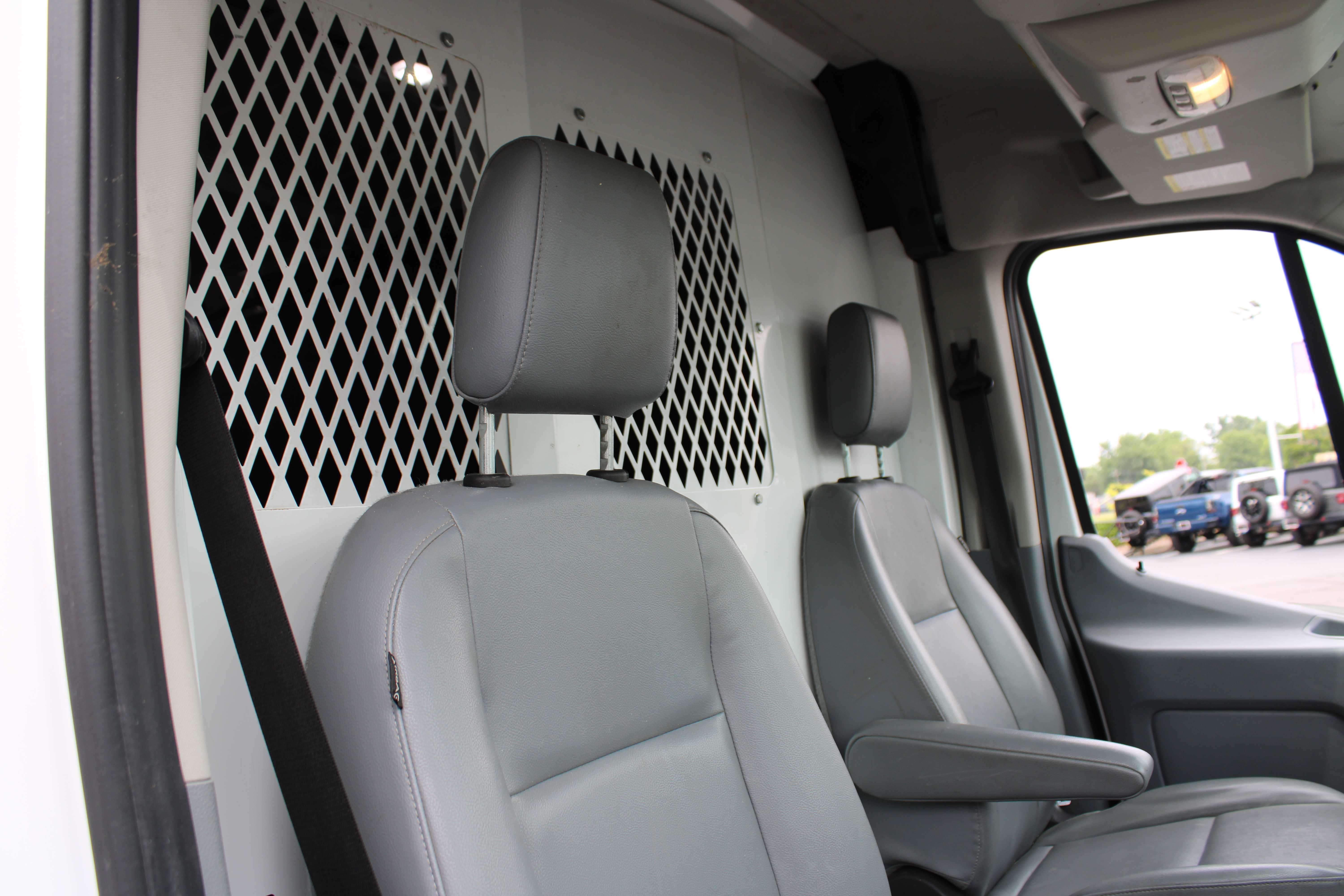WHITE, 2018 FORD TRANSIT 350 VAN Thumnail Image 29