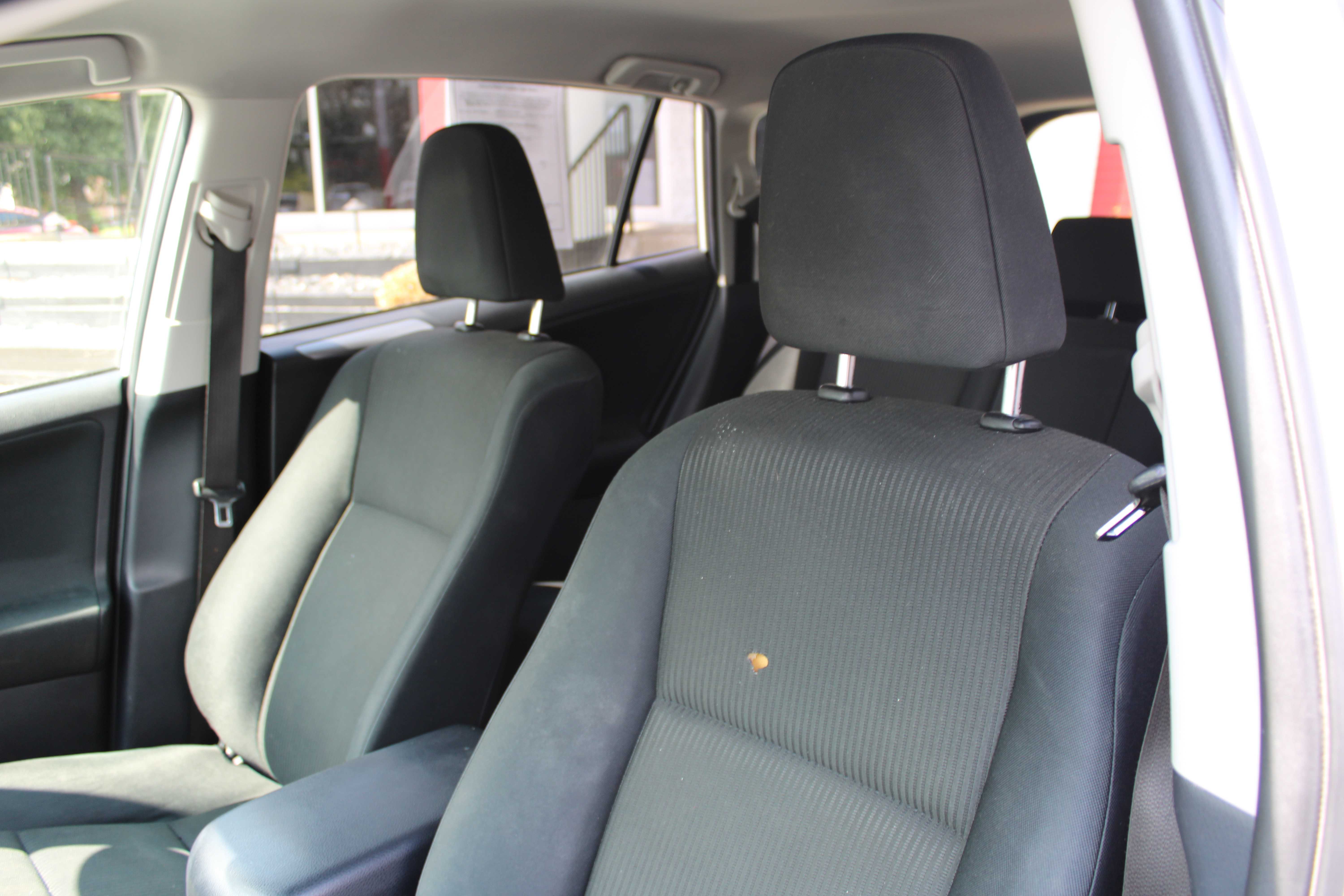 WHITE, 2017 TOYOTA RAV4 Thumnail Image 18