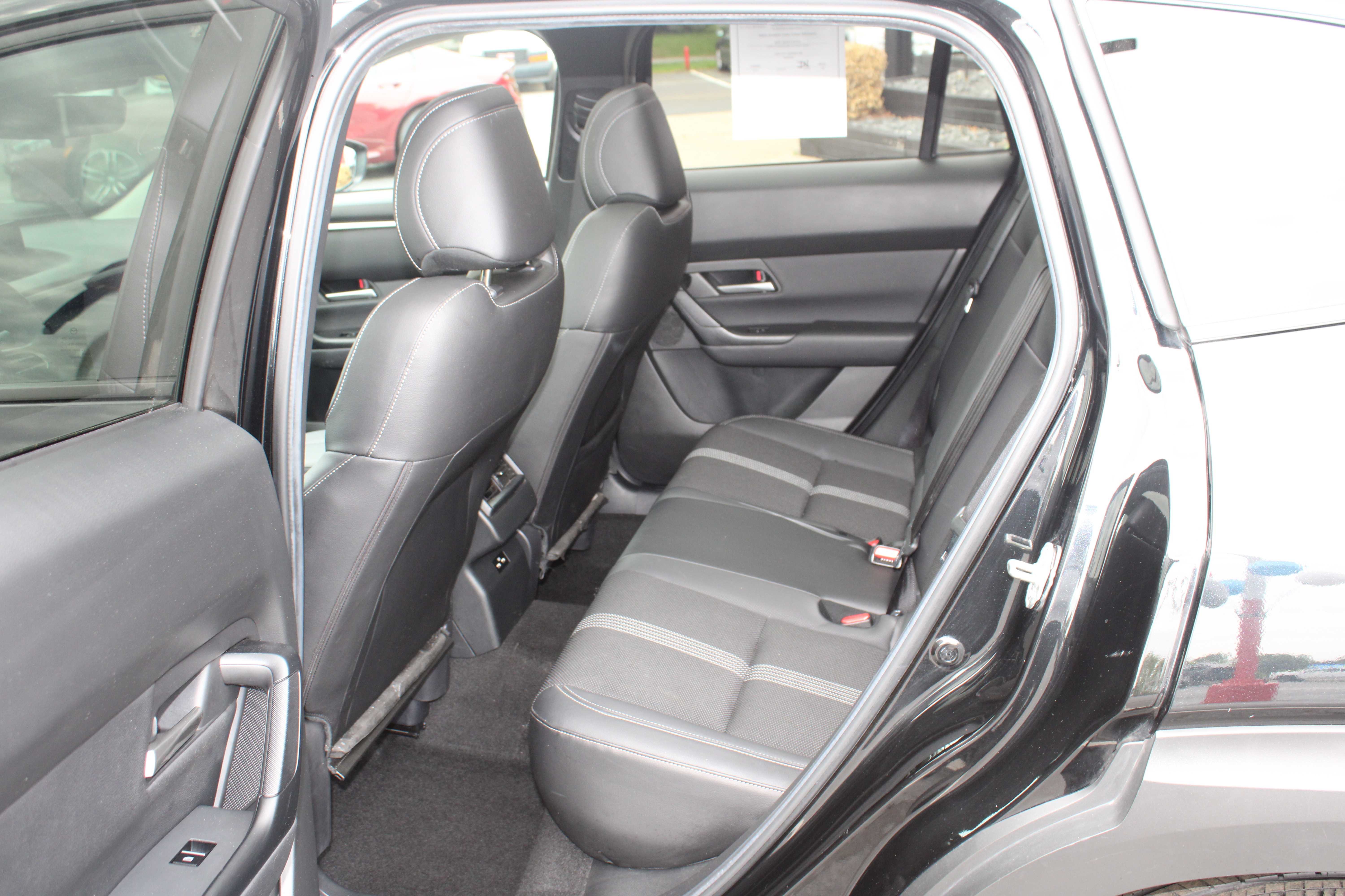BLACK, 2024 MAZDA CX-50 Thumnail Image 18