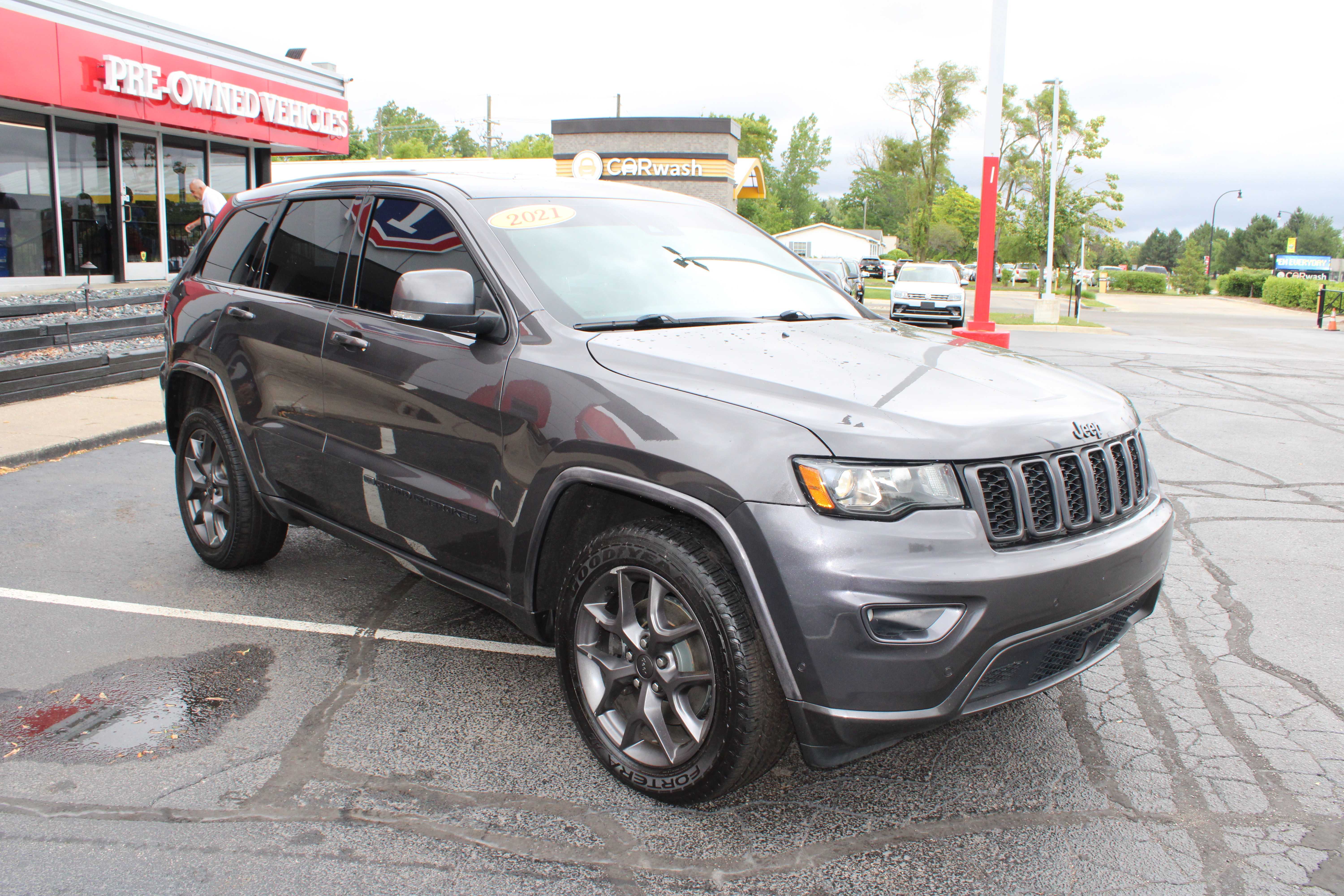 GREY, 2021 JEEP GRAND CHEROKEE Thumnail Image 4