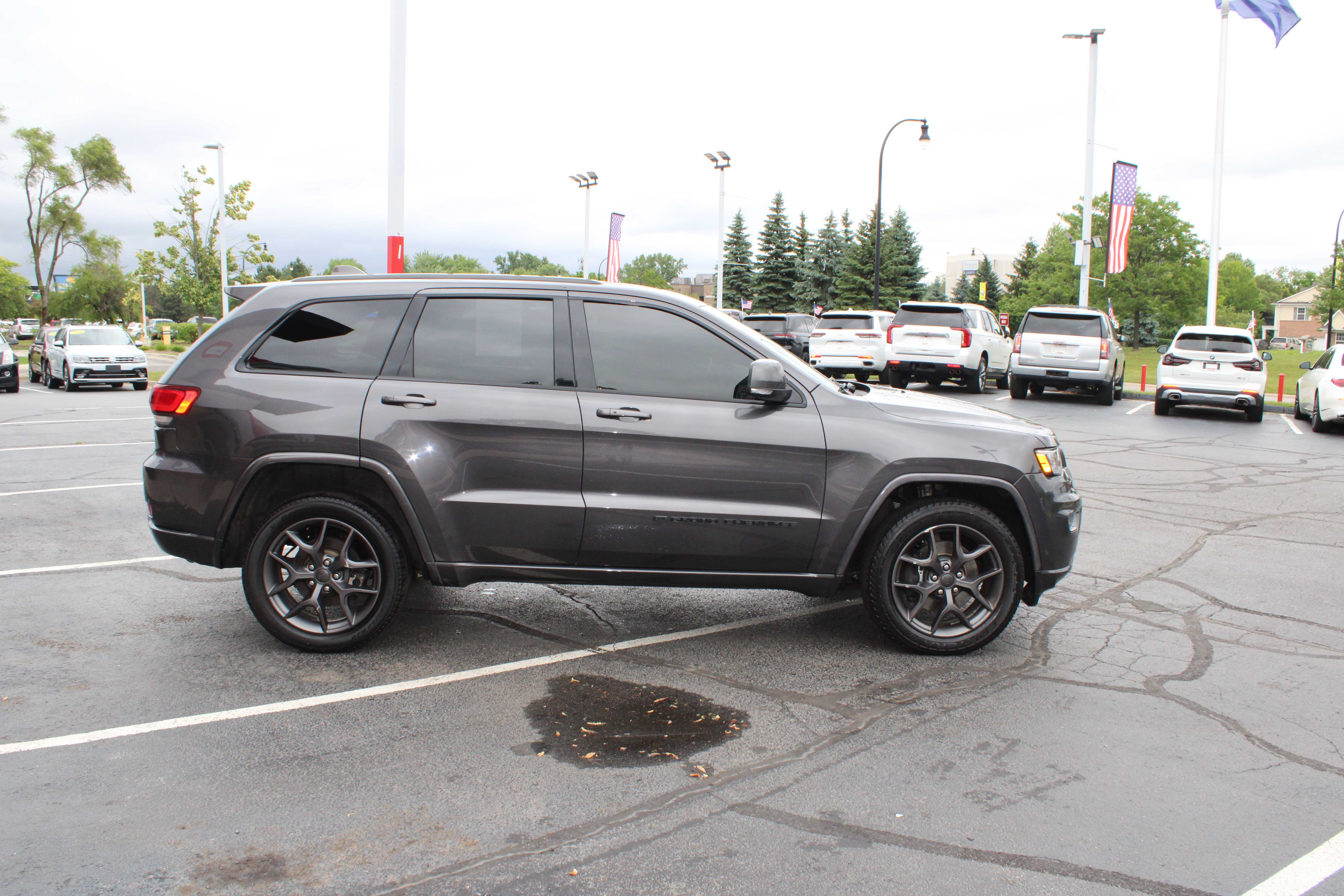 GREY, 2021 JEEP GRAND CHEROKEE Thumnail Image 5