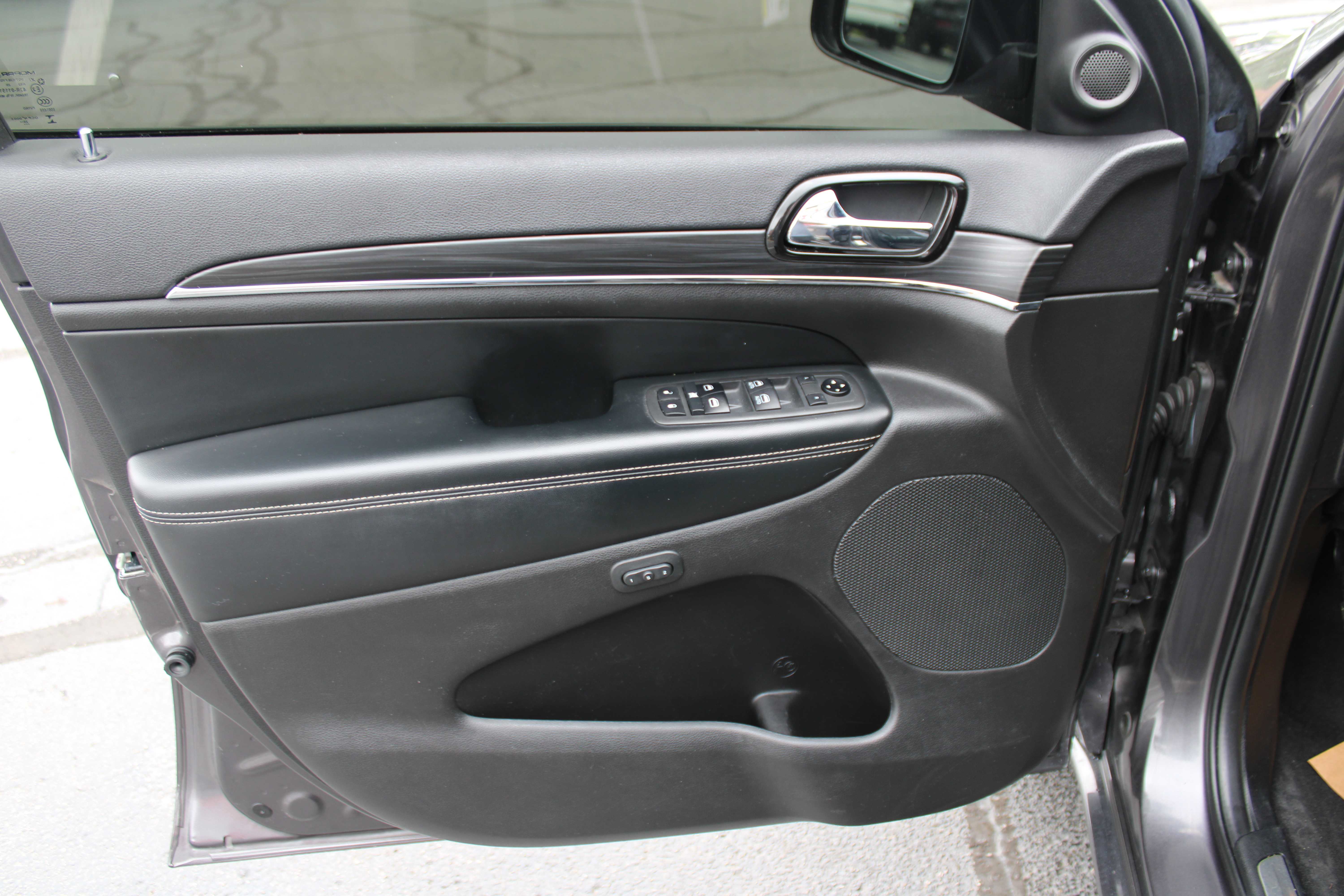 GREY, 2021 JEEP GRAND CHEROKEE Thumnail Image 9