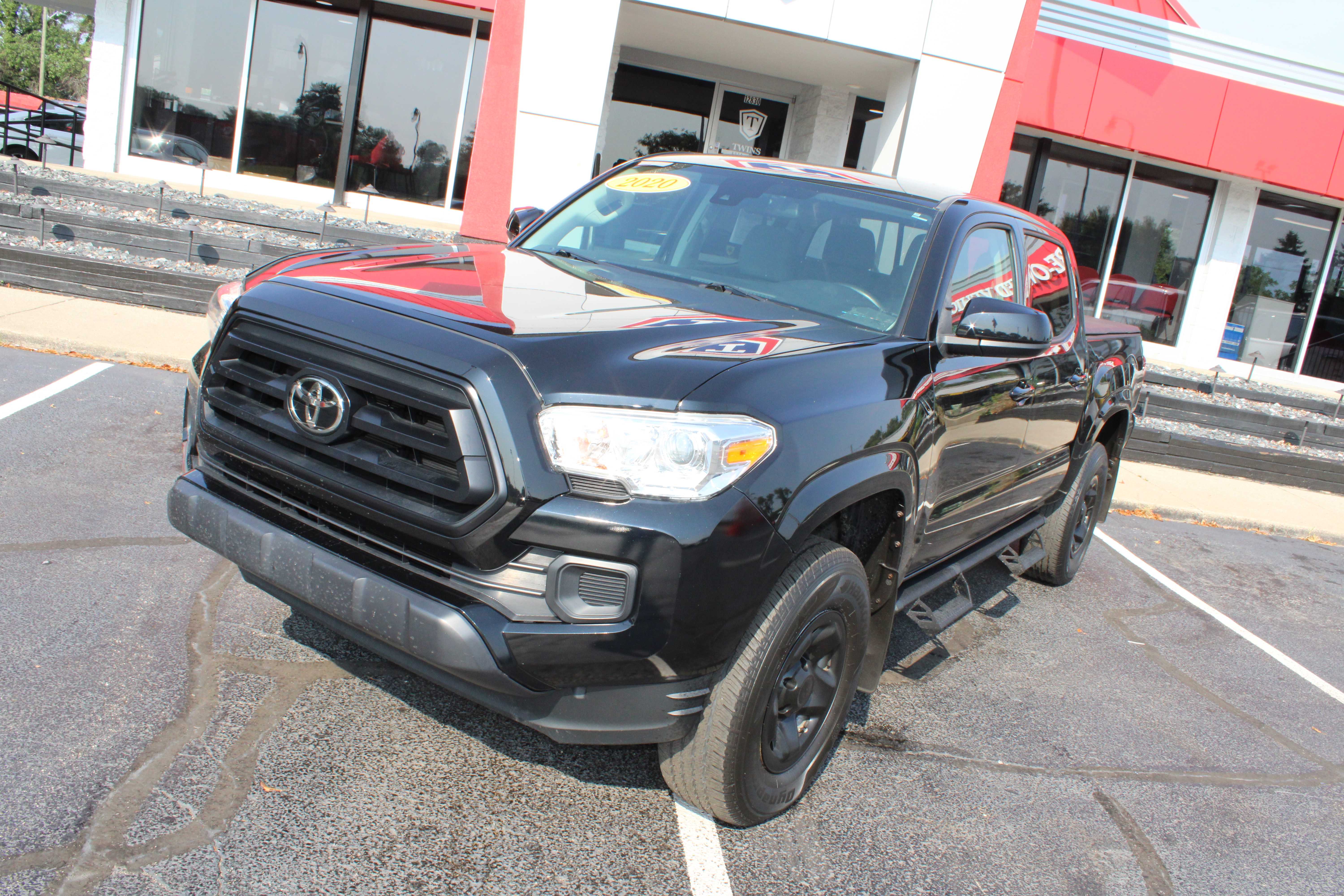 BLACK, 2020 TOYOTA TACOMA DOUBLE CAB Thumnail Image 2