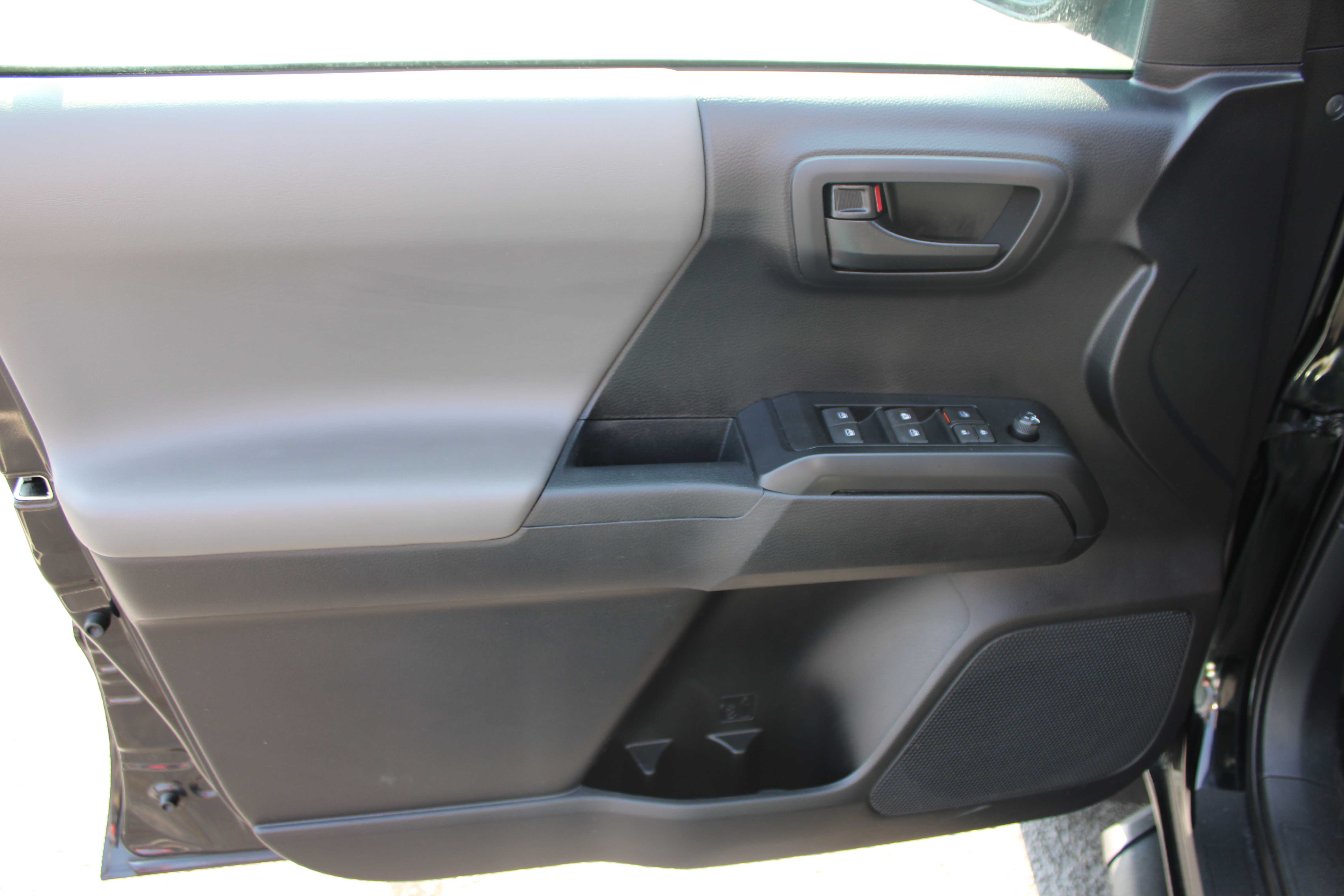 BLACK, 2020 TOYOTA TACOMA DOUBLE CAB Thumnail Image 11