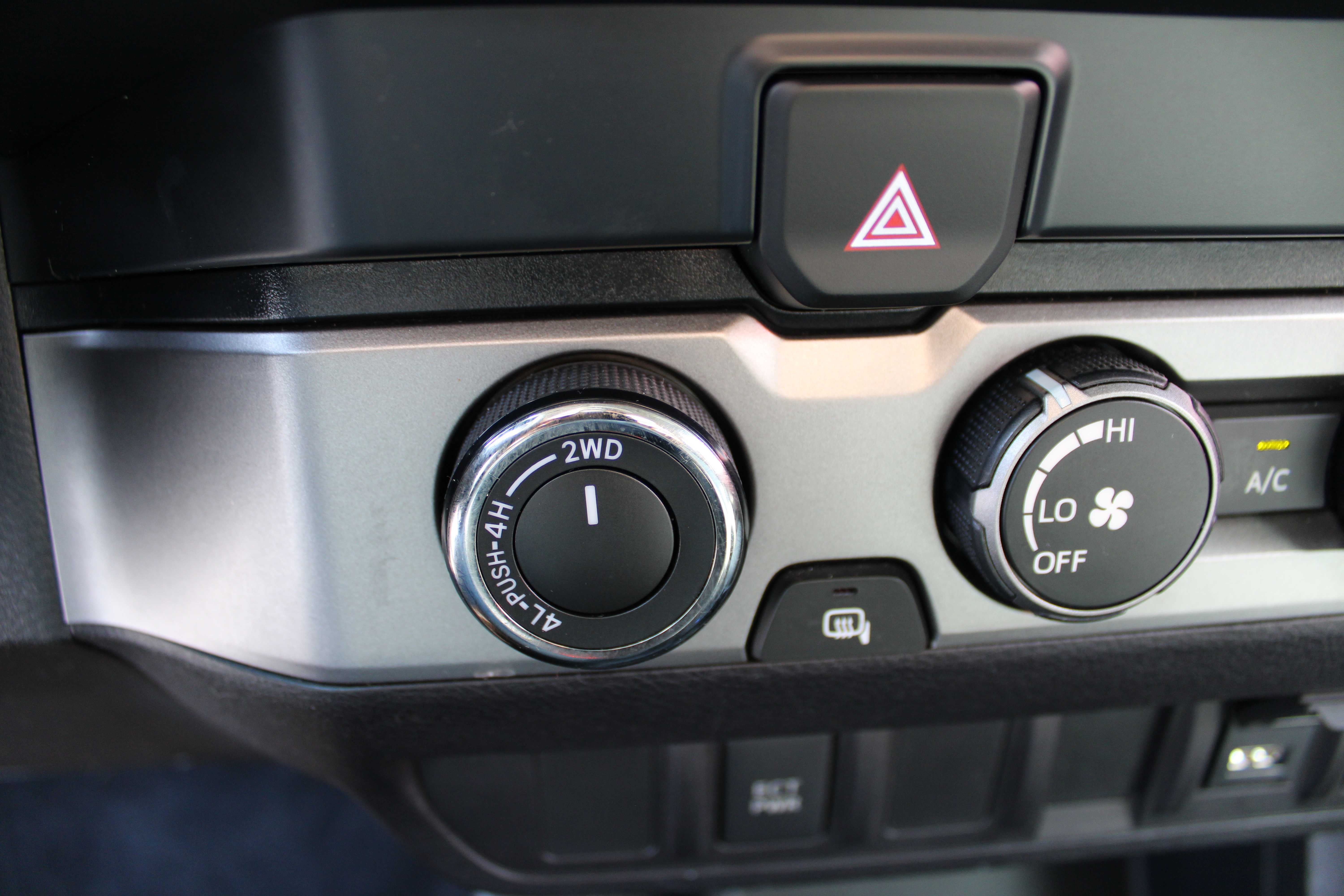 BLACK, 2020 TOYOTA TACOMA DOUBLE CAB Thumnail Image 20