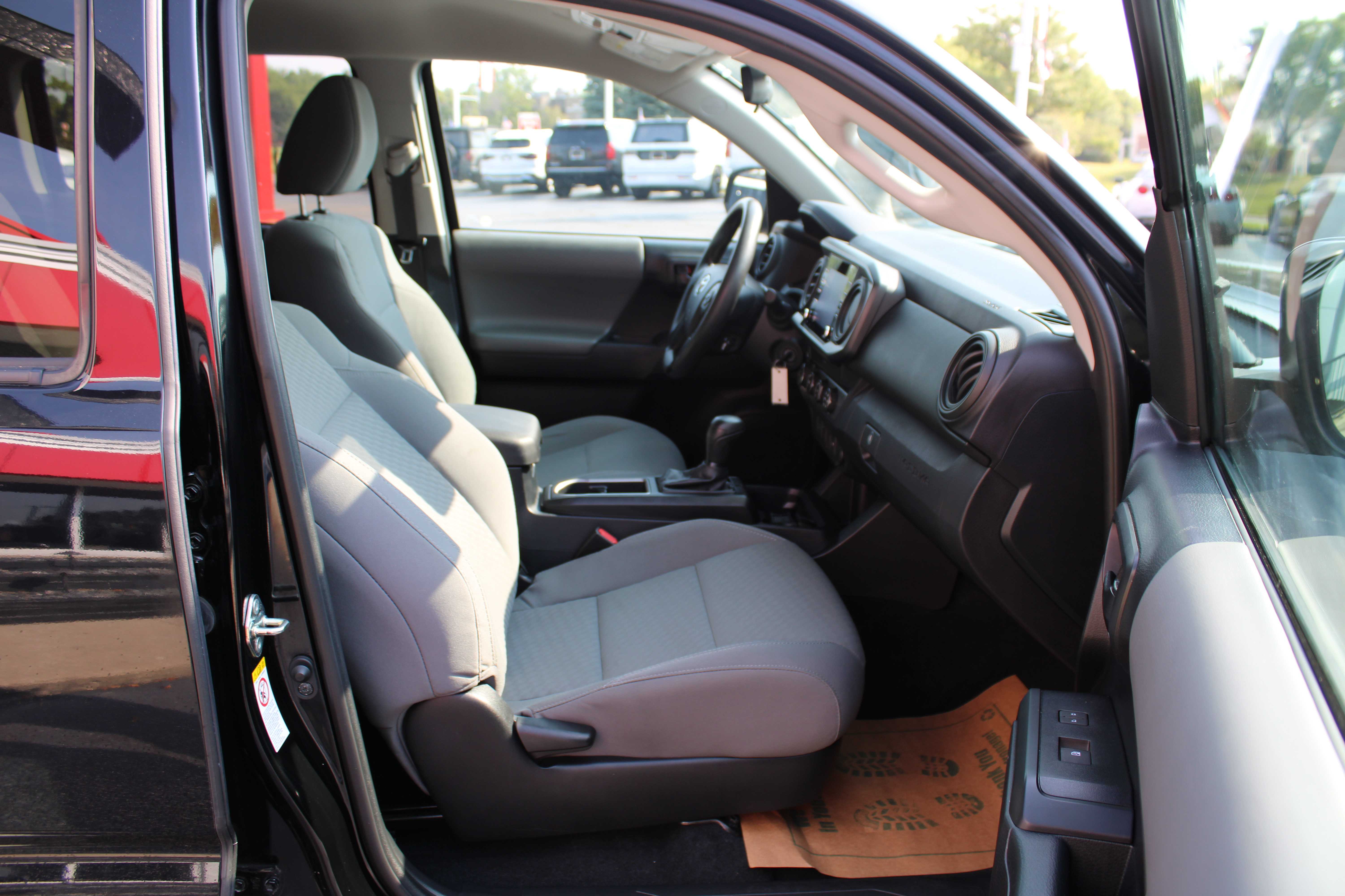 BLACK, 2020 TOYOTA TACOMA DOUBLE CAB Thumnail Image 28