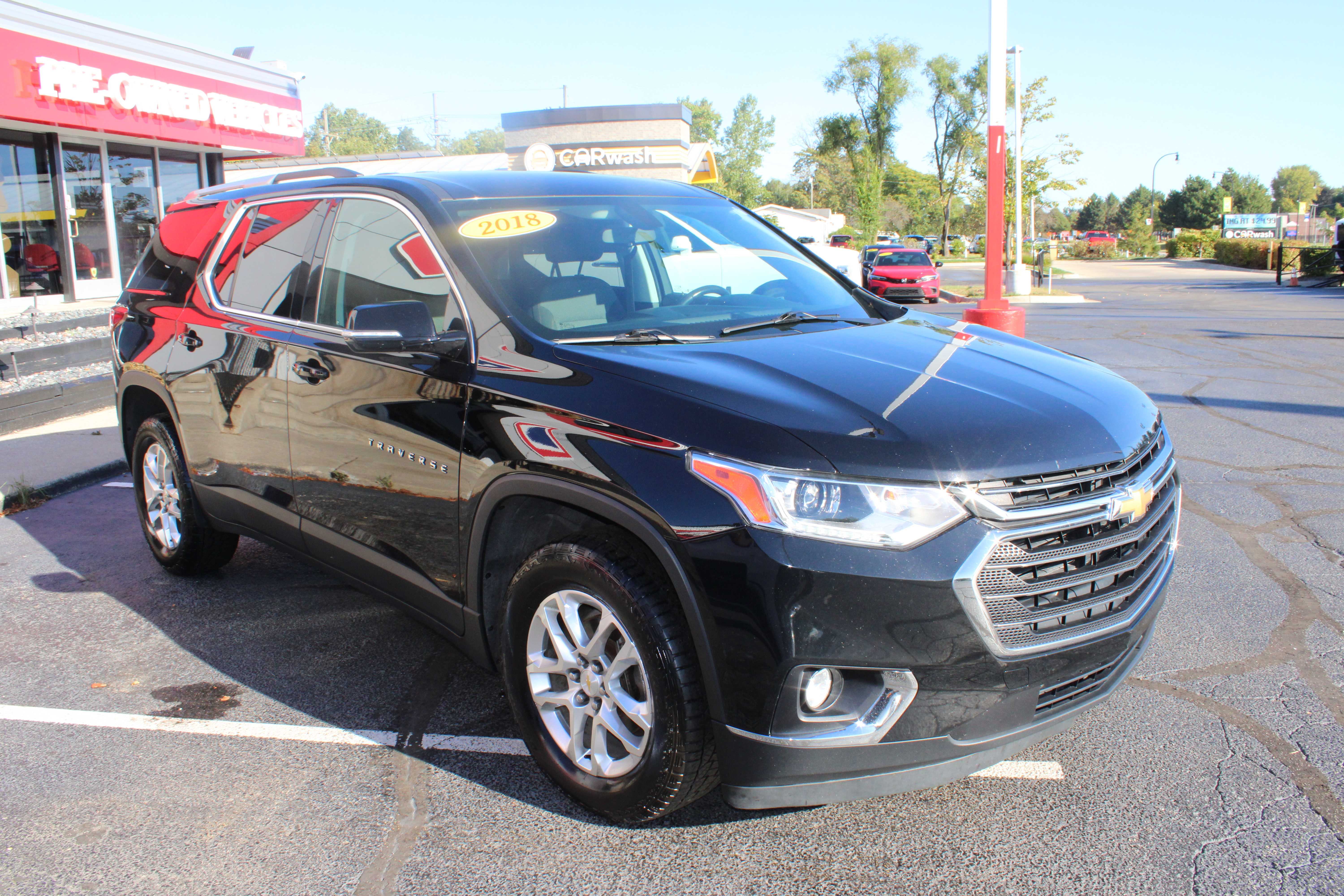 BLACK, 2018 CHEVROLET TRAVERSE Thumnail Image 4