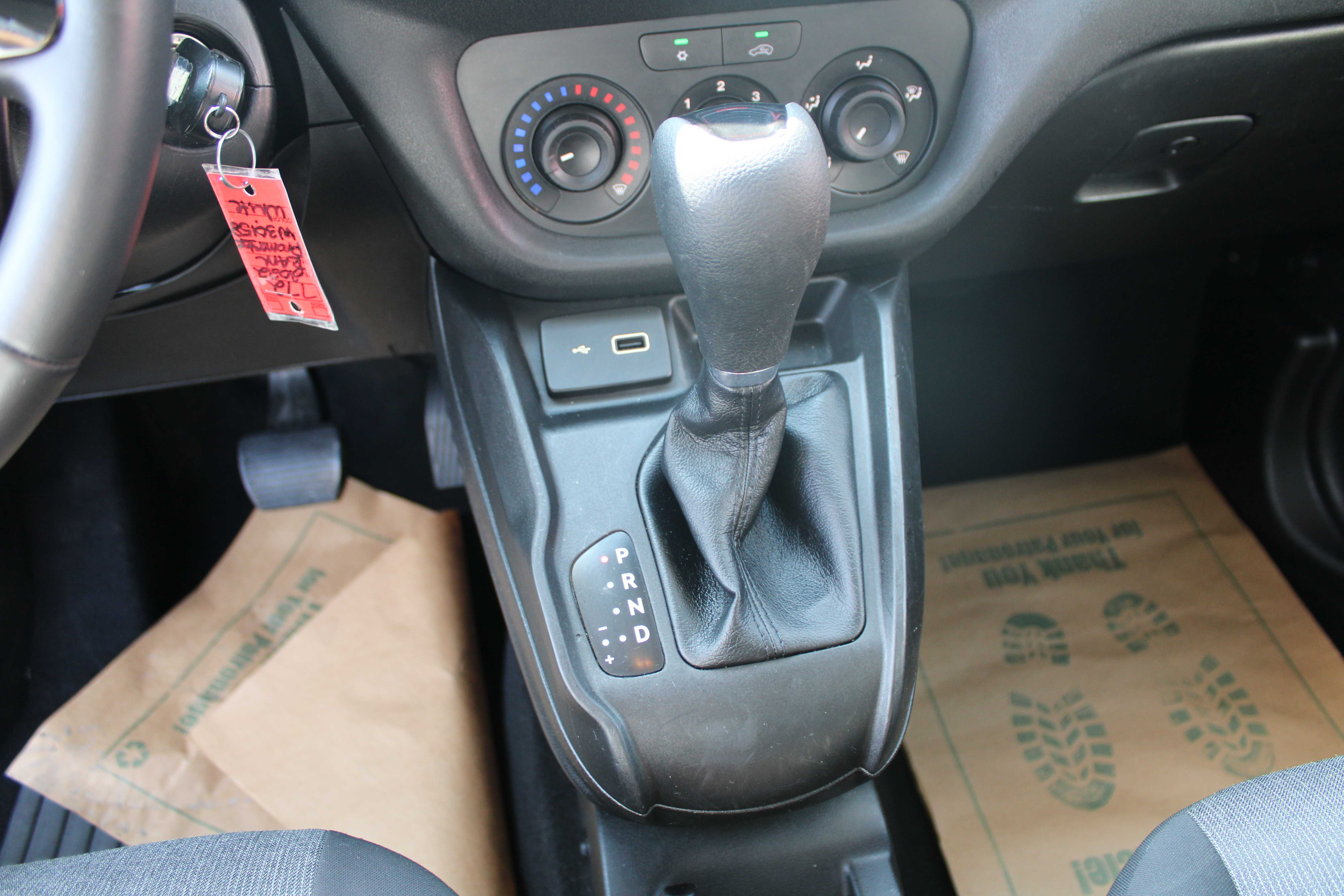 WHITE, 2022 RAM PROMASTER CITY Thumnail Image 13